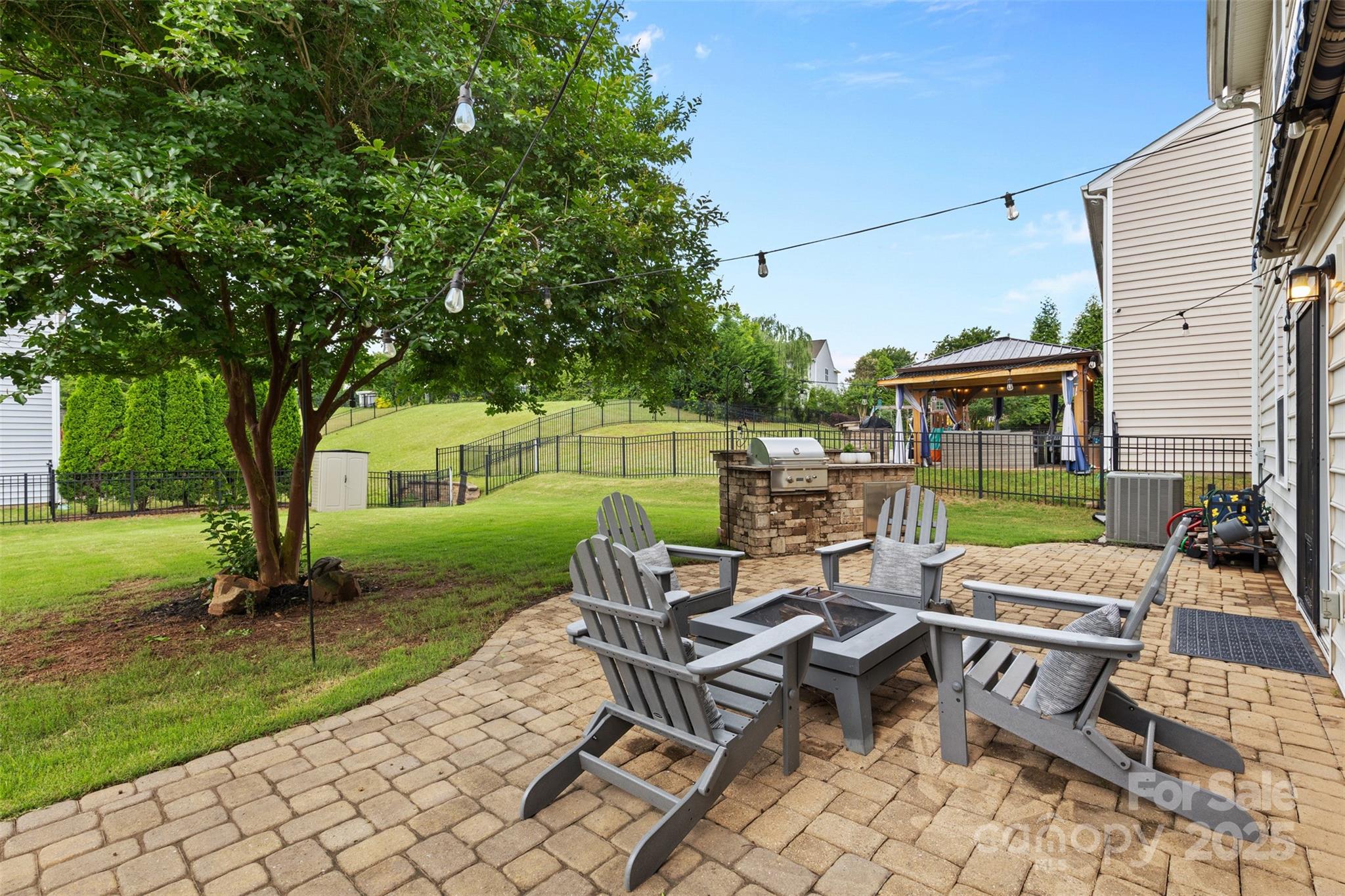 2042 Newport Drive Property Photo 35