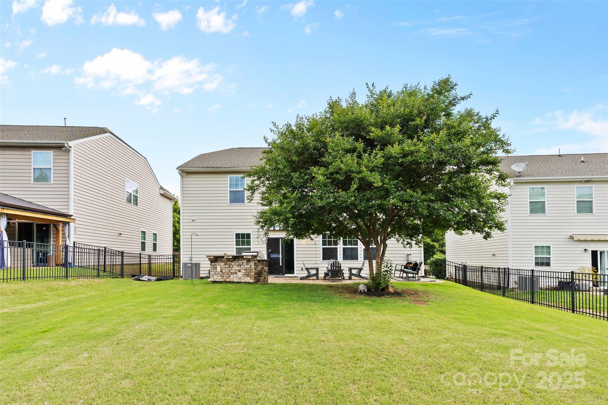 2042 Newport Drive Property Photo 36