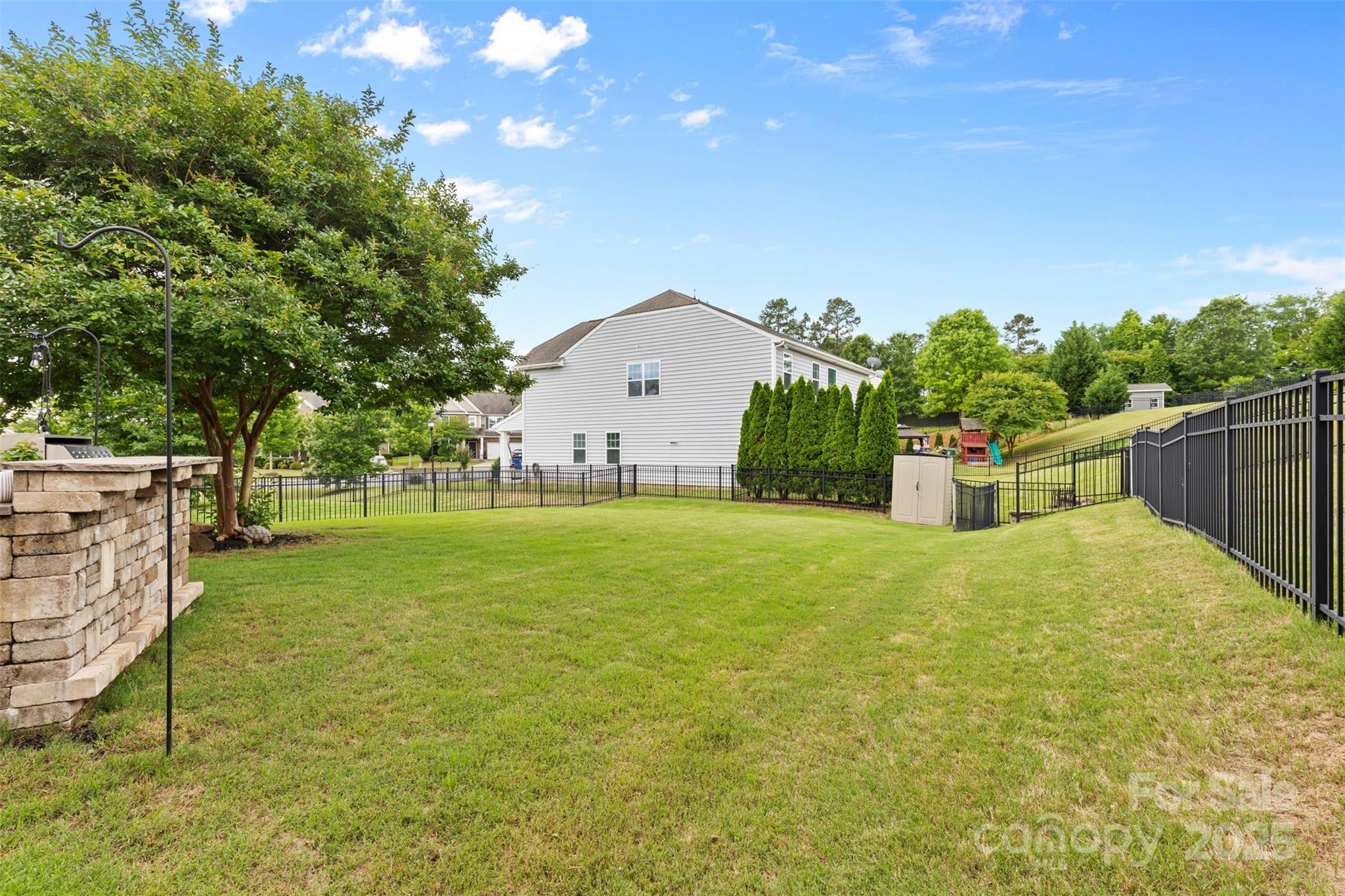 2042 Newport Drive Property Photo 37