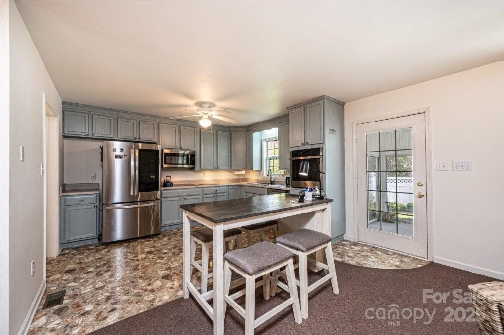 1265 Wexford Village Circle Property Photo 12