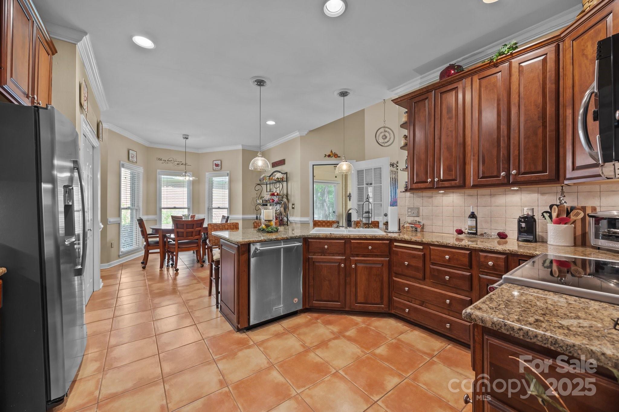 617 Peace Haven Road Property Photo 13