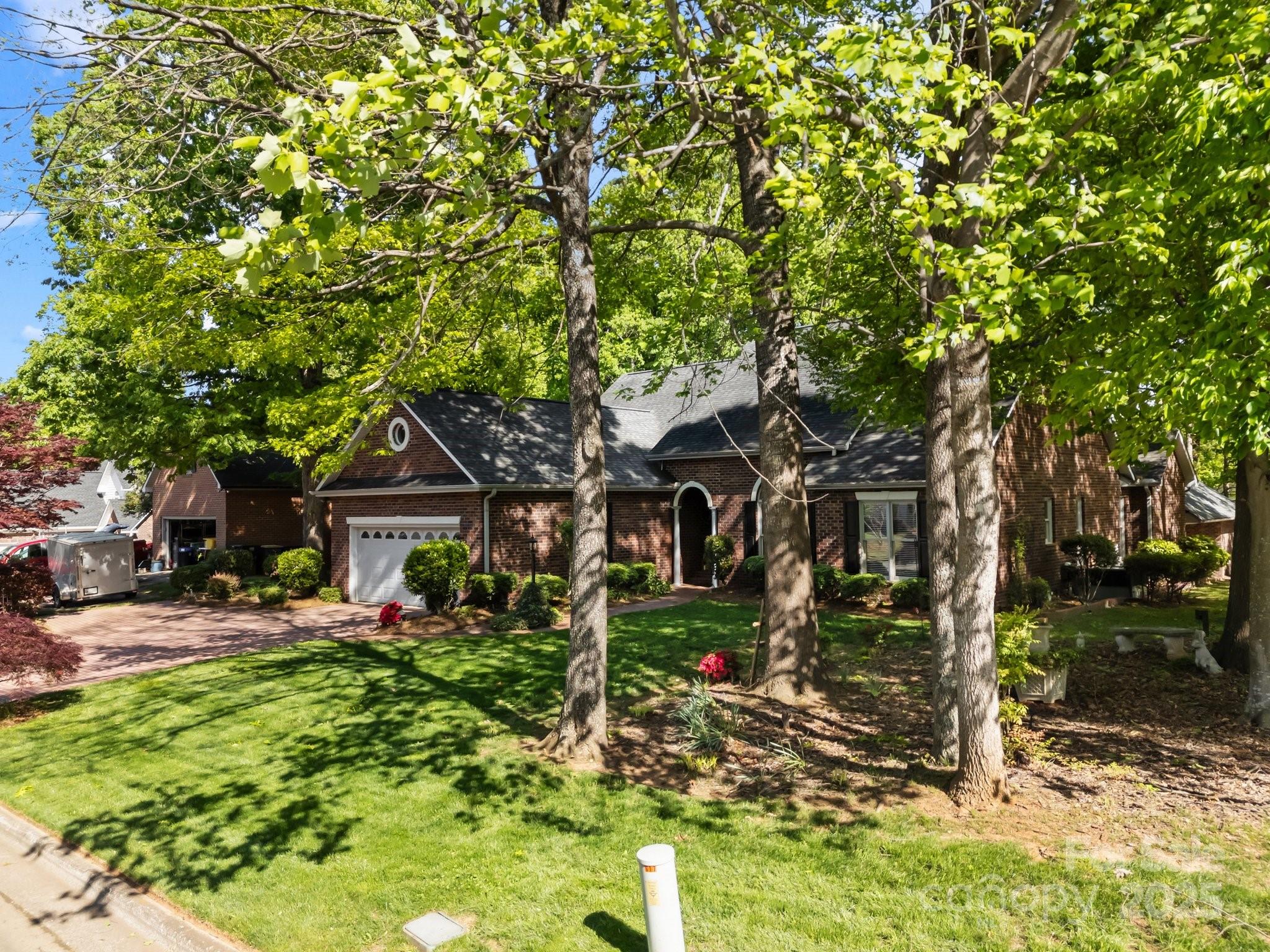 617 Peace Haven Road Property Photo 23