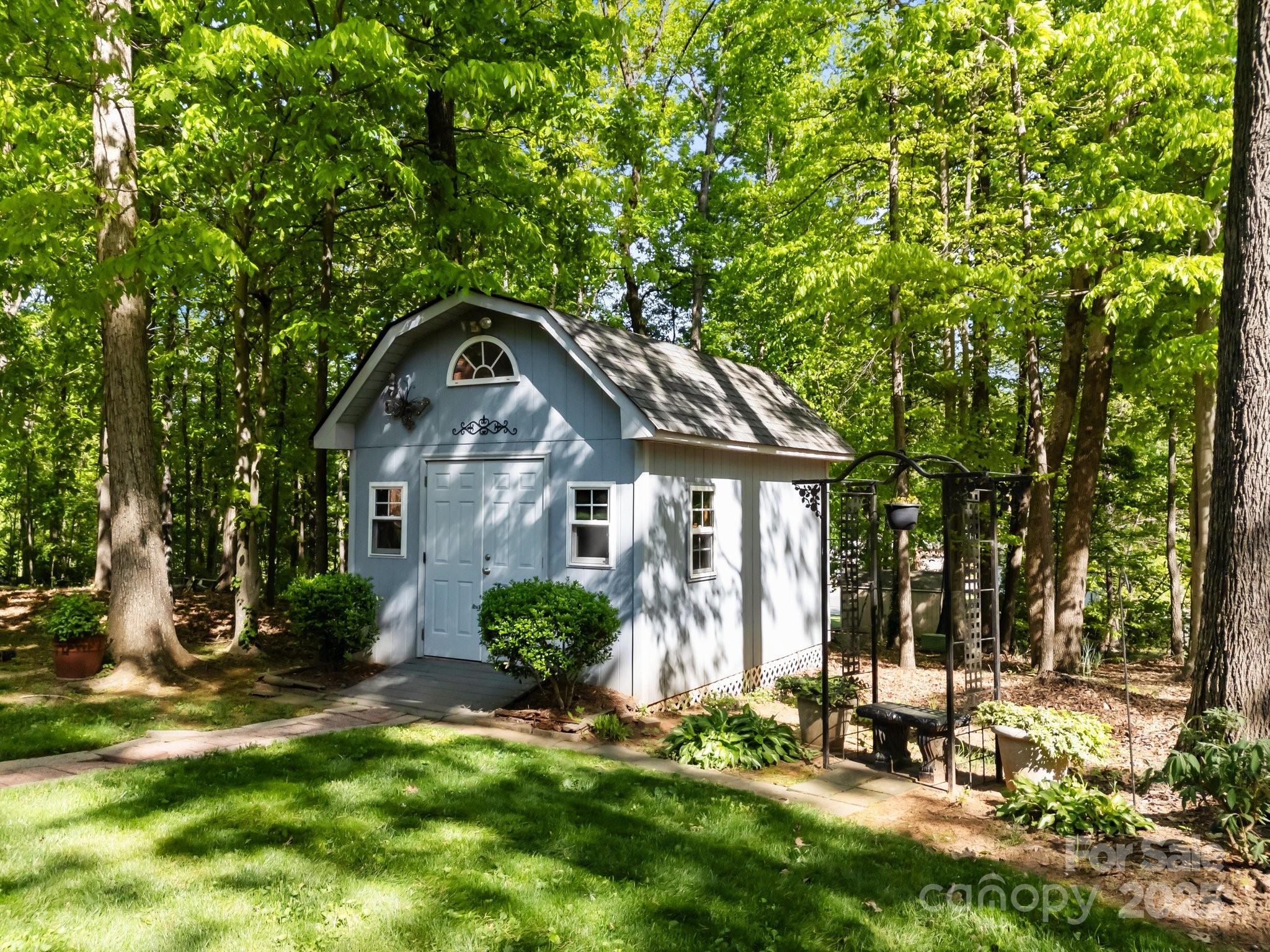 617 Peace Haven Road Property Photo 27