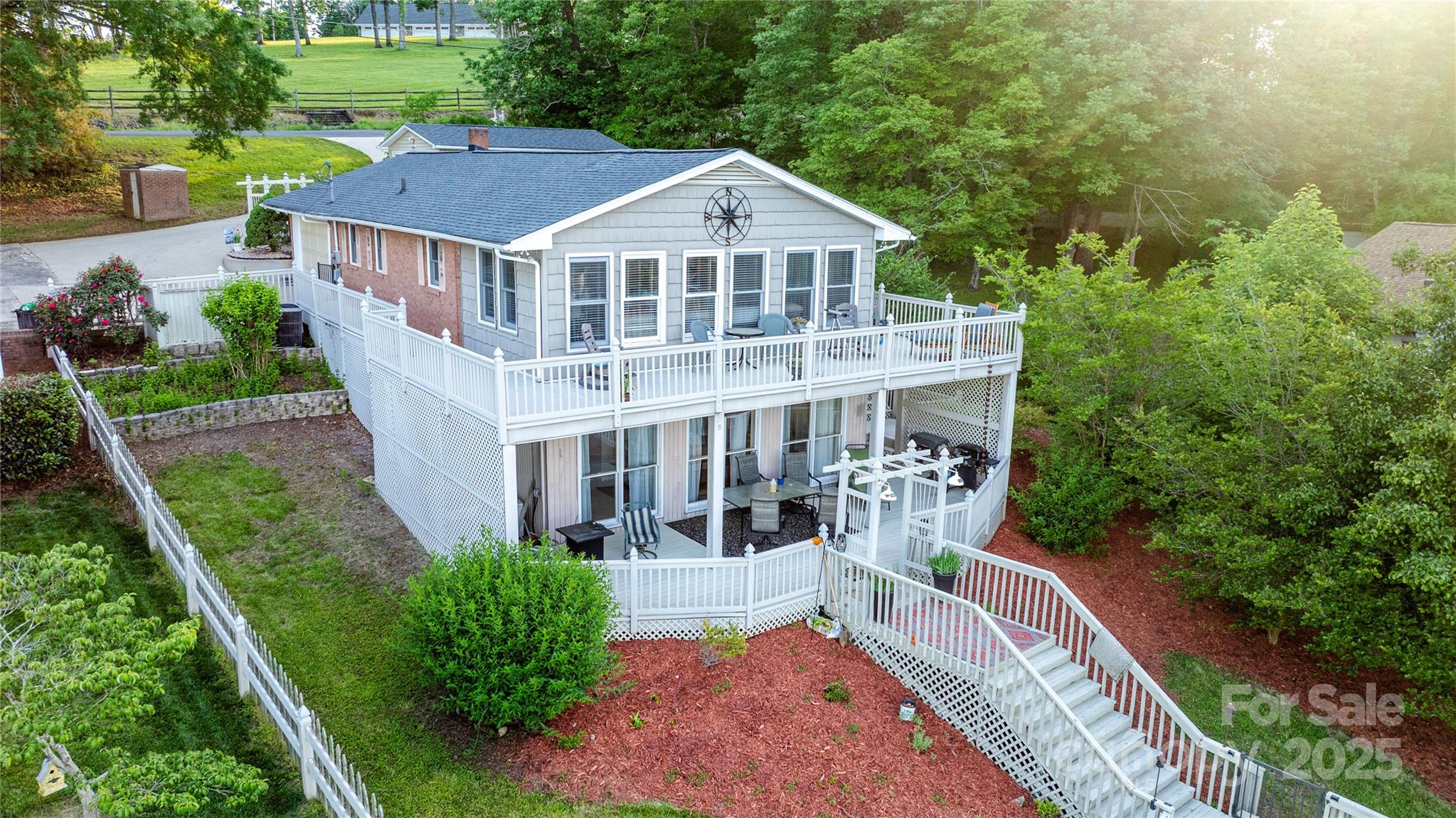 24264 Strand Drive Property Photo 7