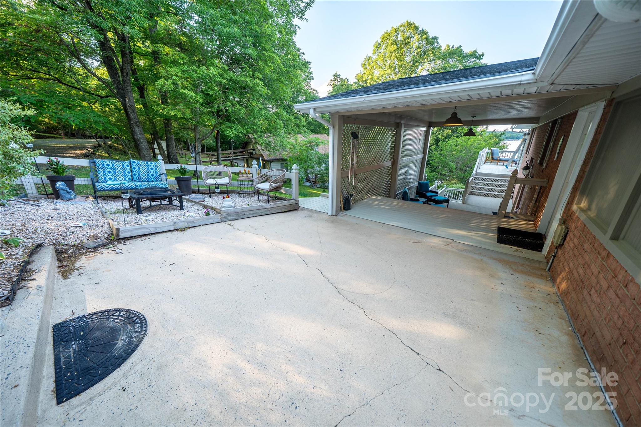 24264 Strand Drive Property Photo 8