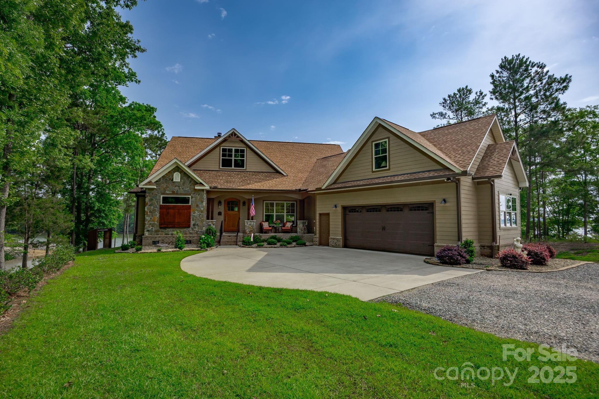 1099 Retreat Way Property Photo 1