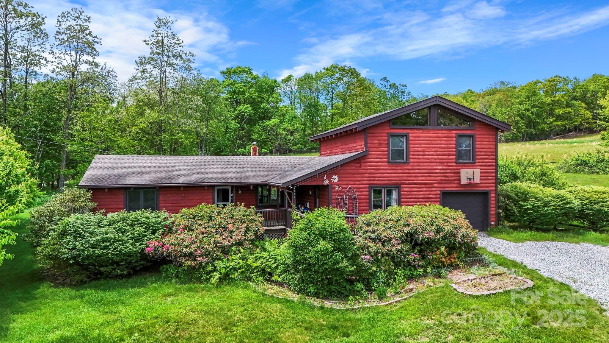 1925 Green Hill Road Property Photo 1