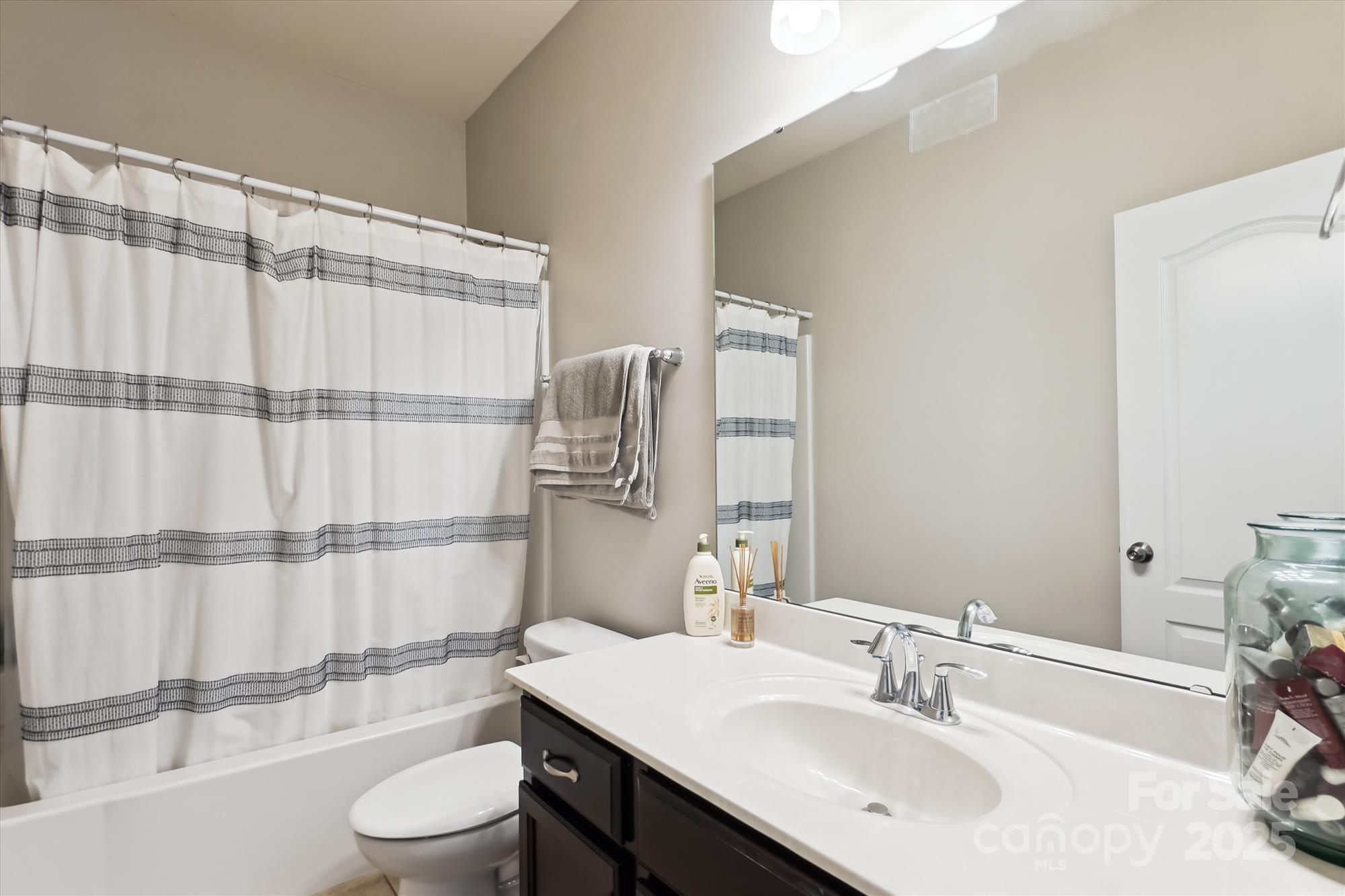 4320 Carrington Drive Property Photo 4