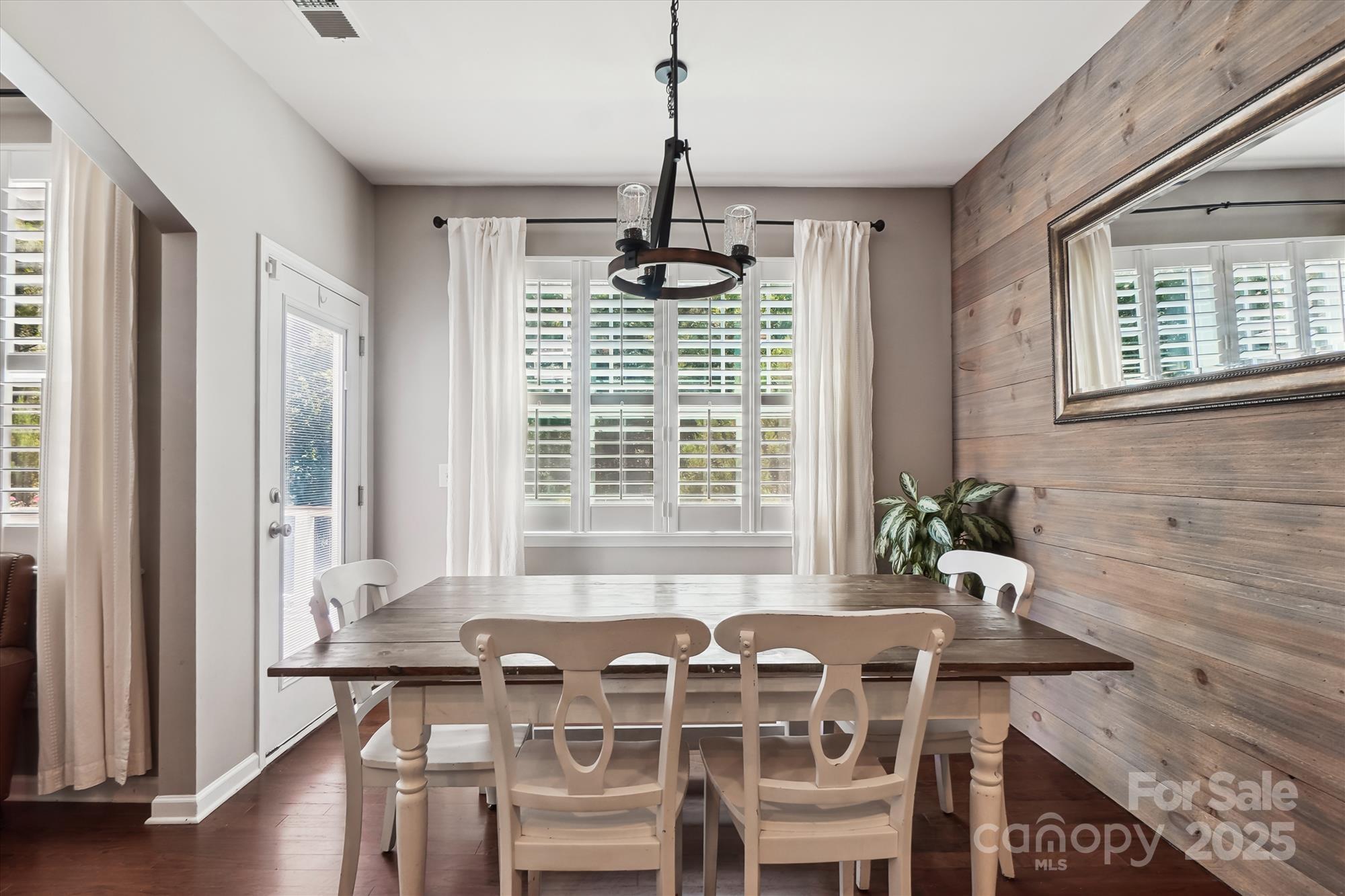 4320 Carrington Drive Property Photo 10