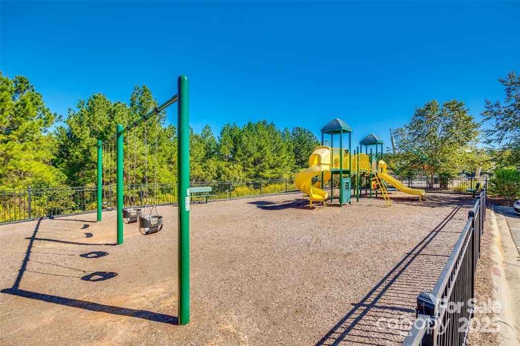 4320 Carrington Drive Property Photo 42