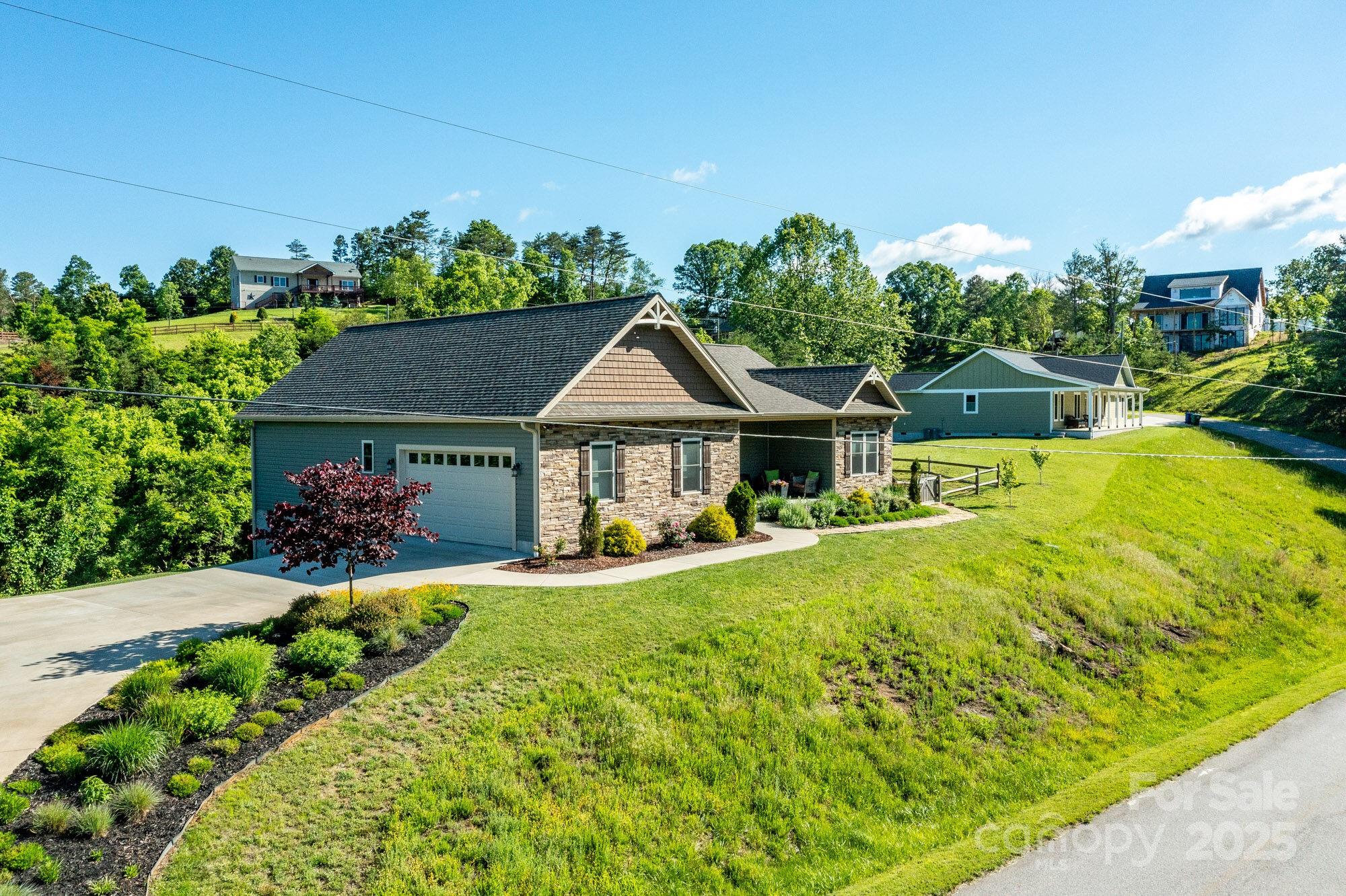5 S Pine Drive Property Photo