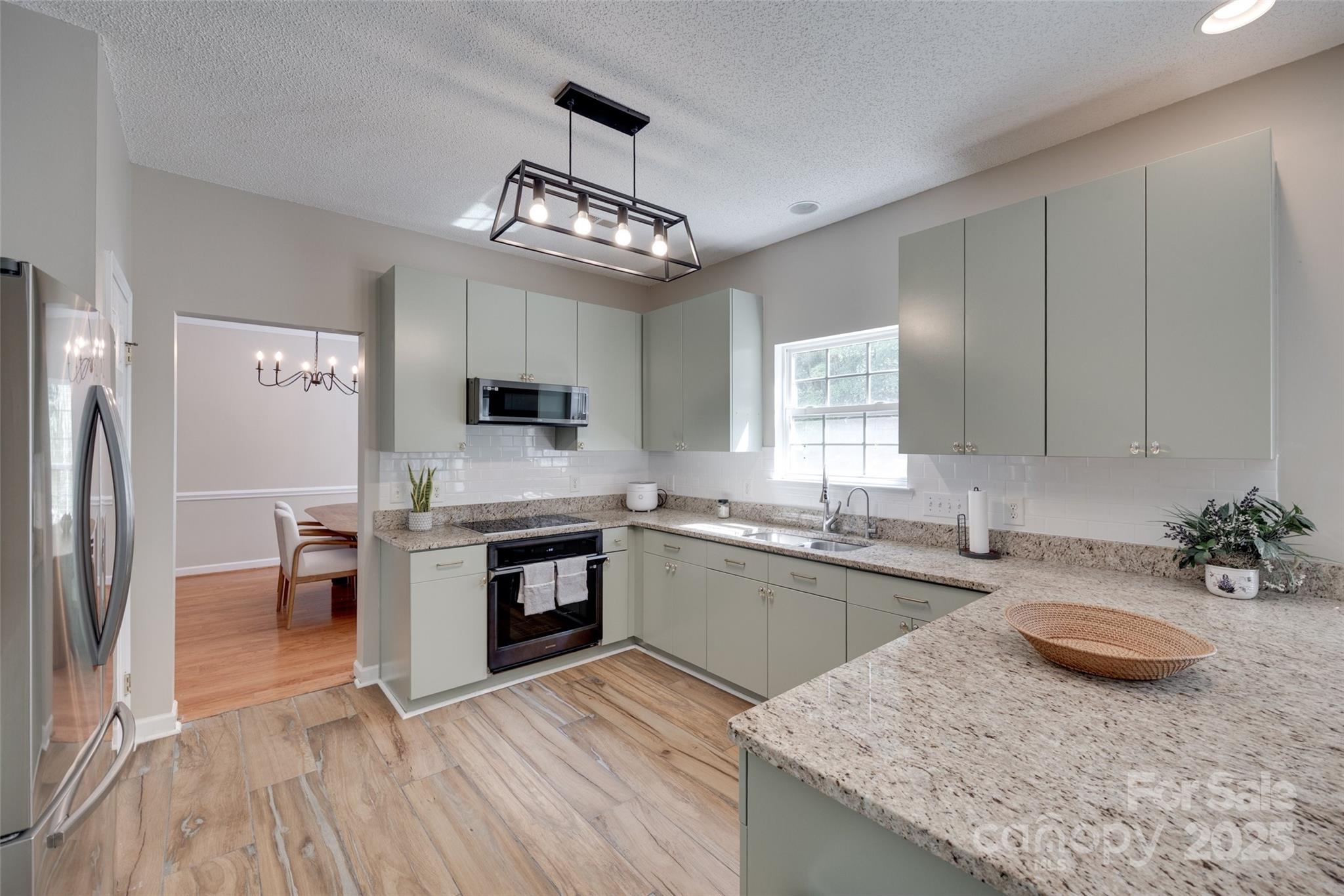 12719 Vantage Point Lane Property Photo 8