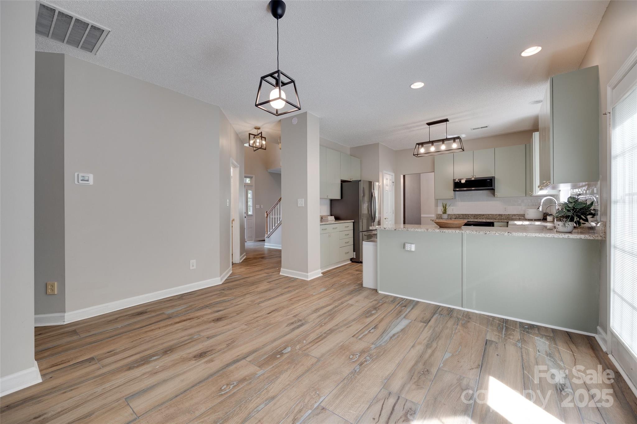 12719 Vantage Point Lane Property Photo 15