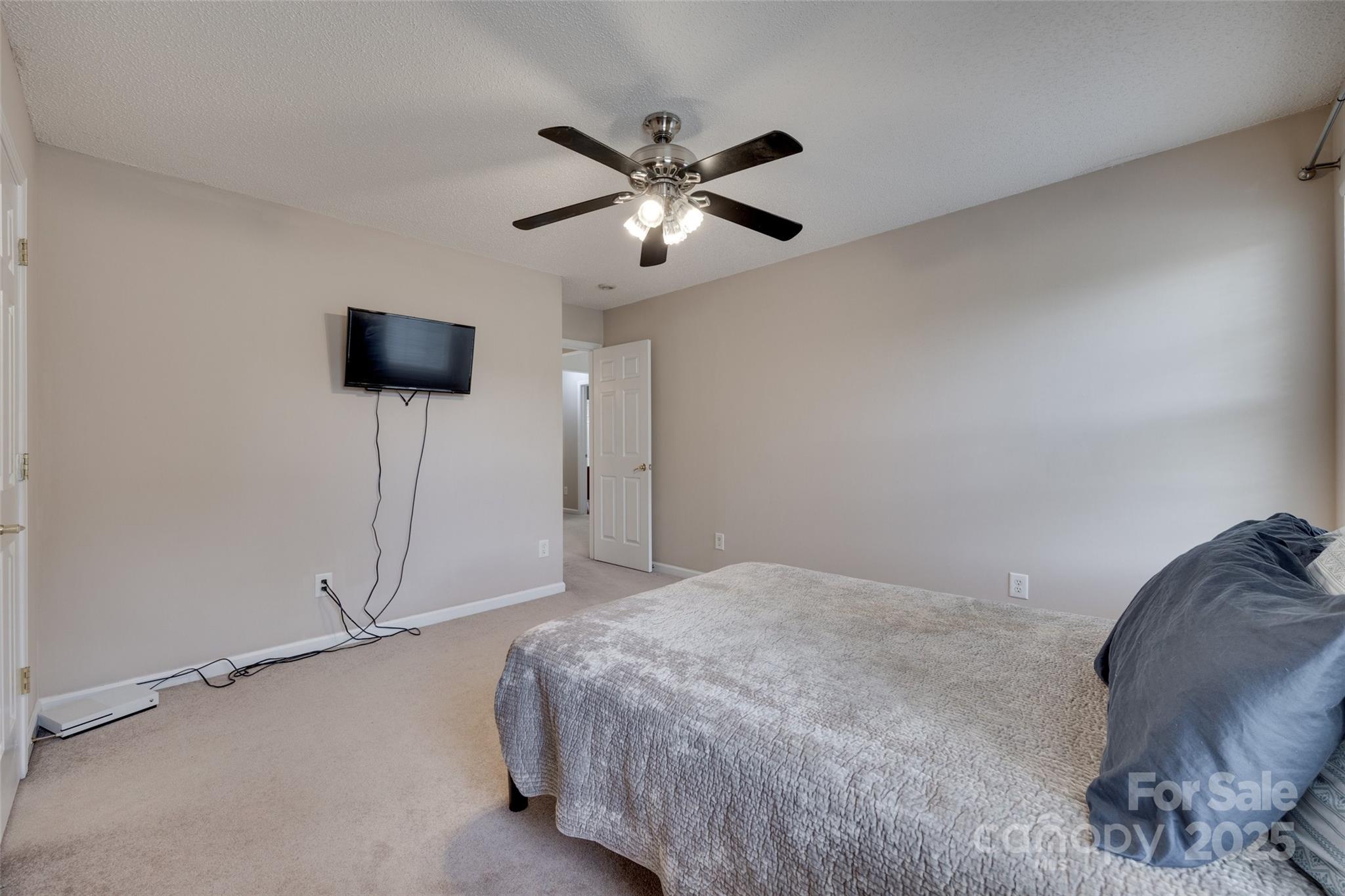 12719 Vantage Point Lane Property Photo 23