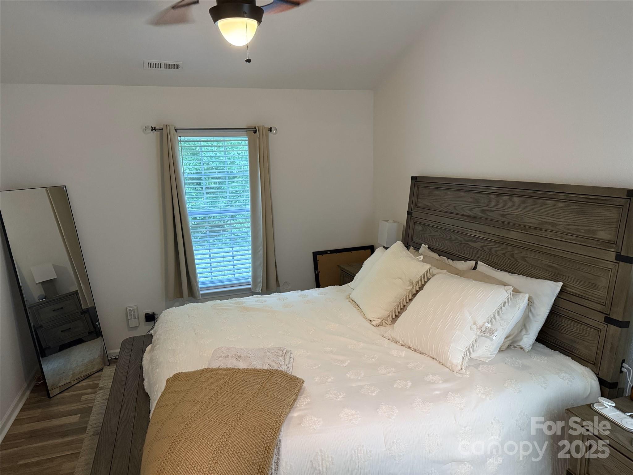 1623 Flagler Lane Property Photo 6