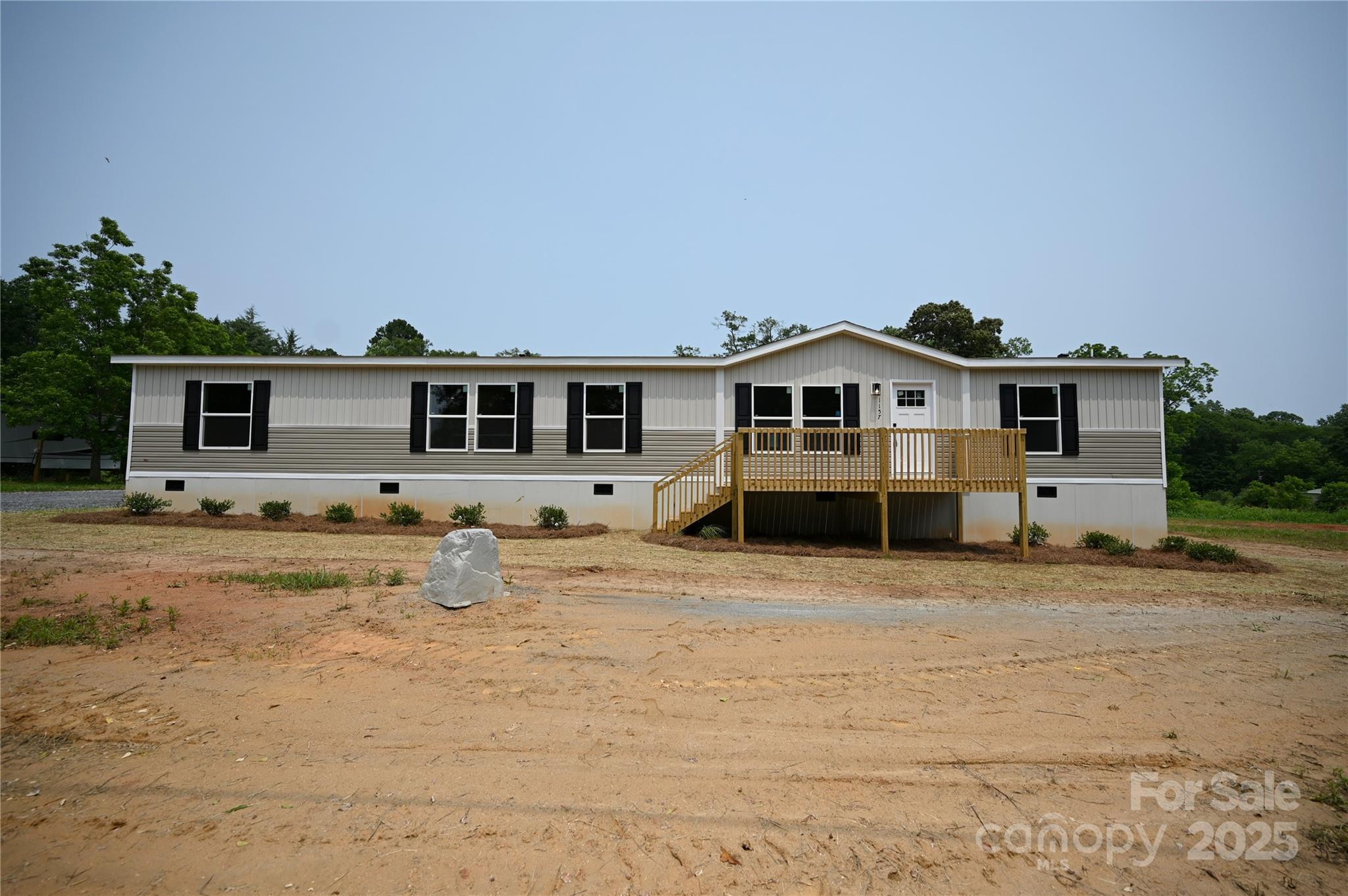 1157 Renno Road Property Photo 1
