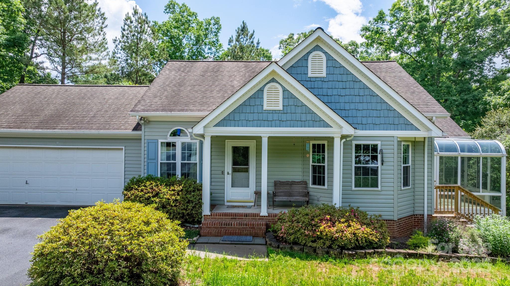 109 Gatwick Court Property Photo 2