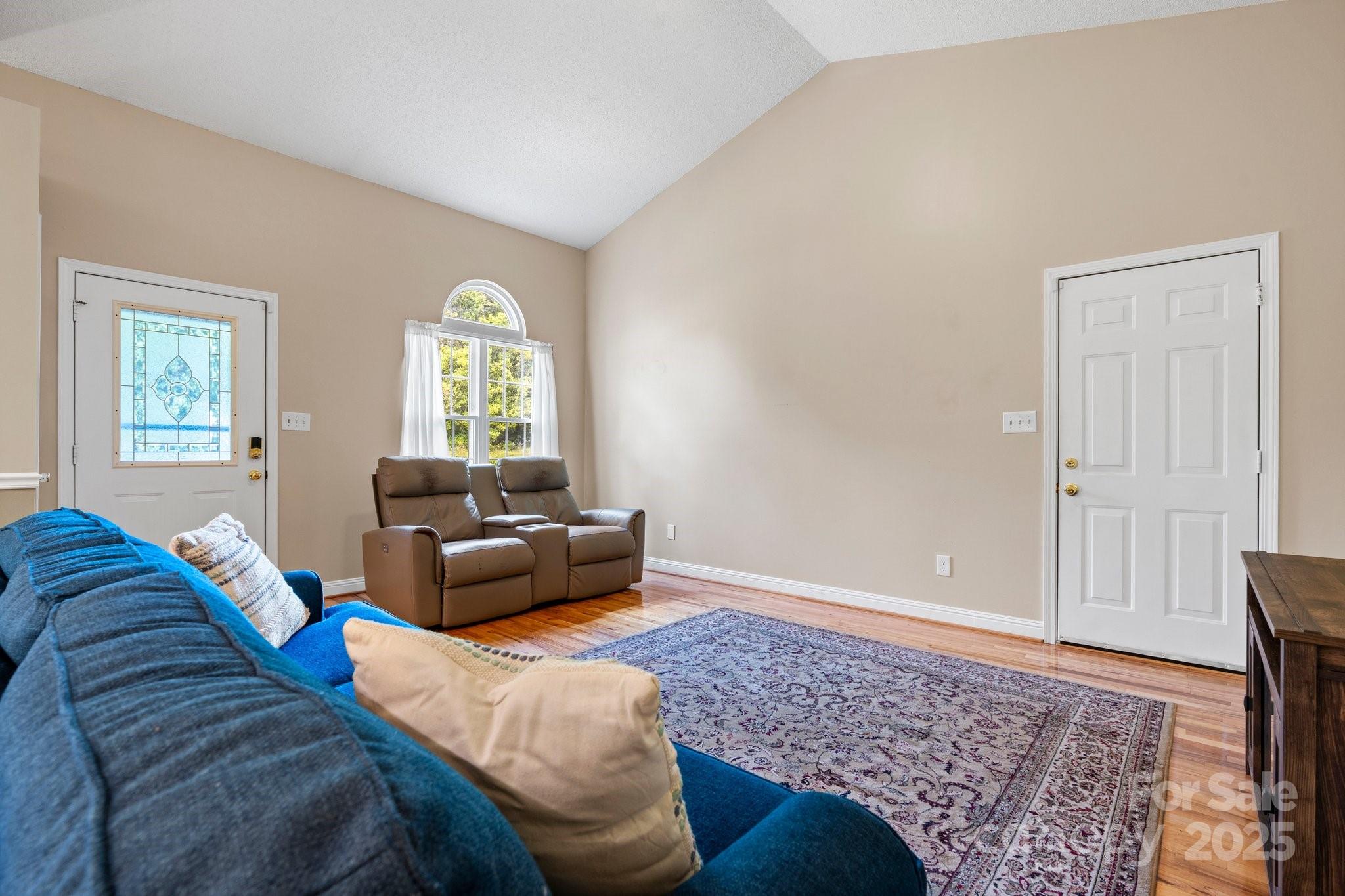 109 Gatwick Court Property Photo 10