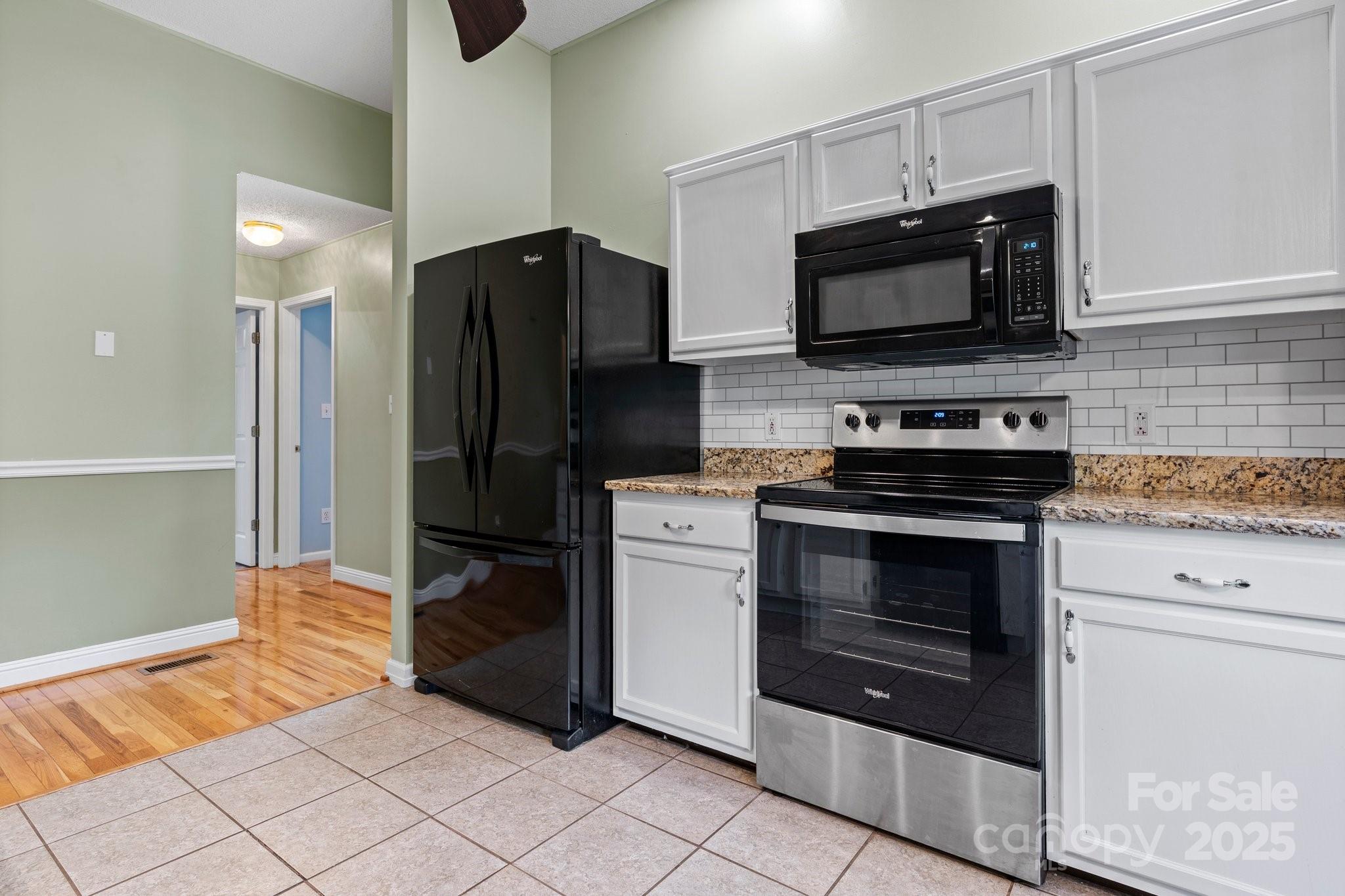 109 Gatwick Court Property Photo 14