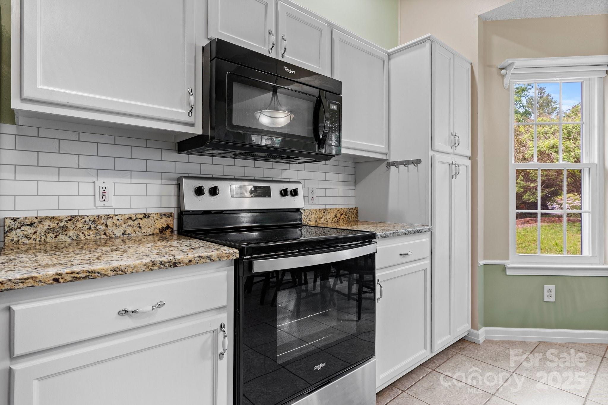 109 Gatwick Court Property Photo 16