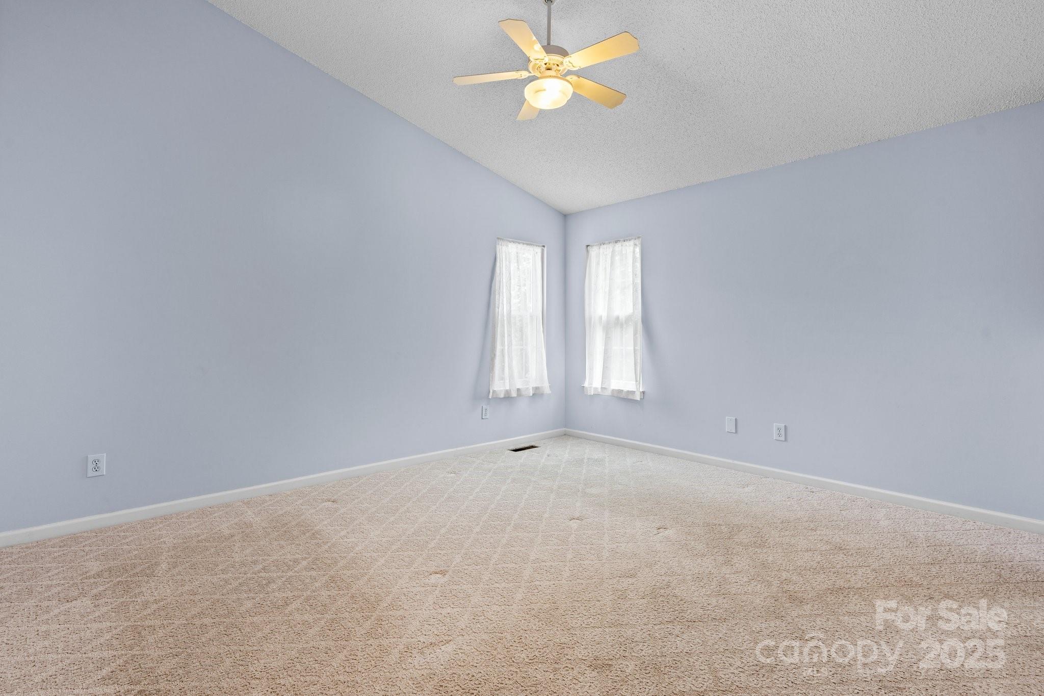 109 Gatwick Court Property Photo 19