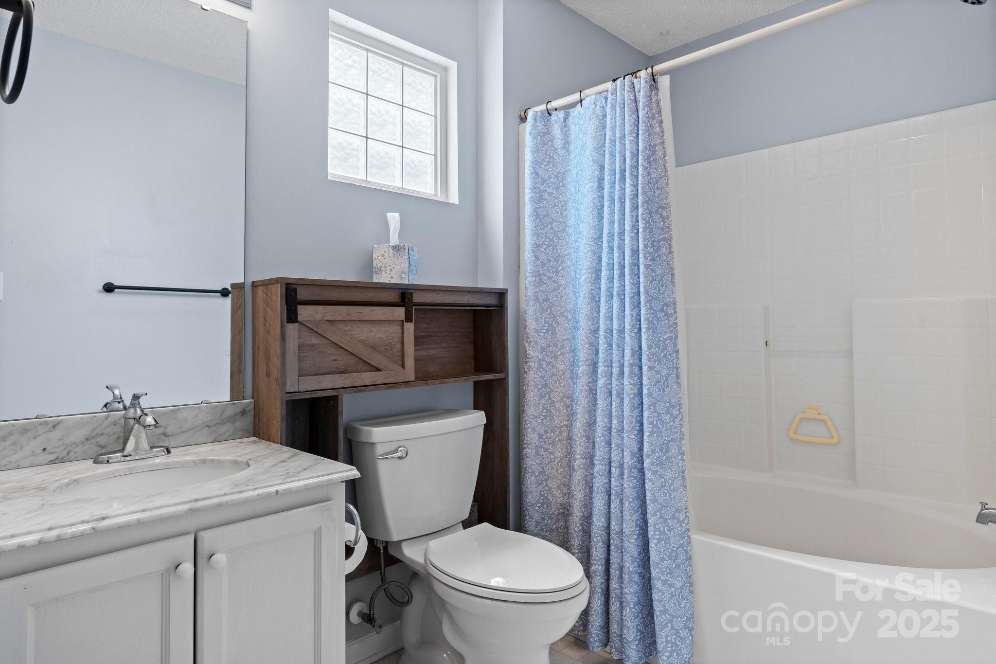 109 Gatwick Court Property Photo 22