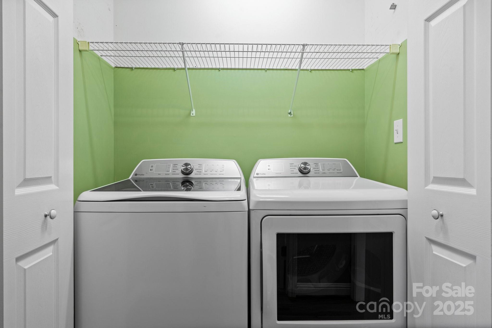 109 Gatwick Court Property Photo 26