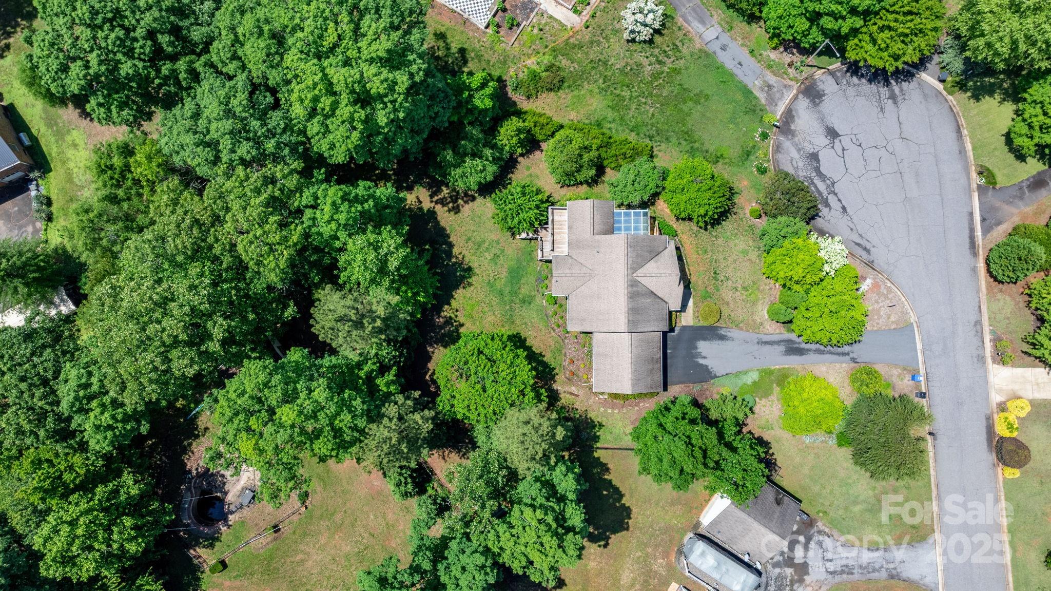 109 Gatwick Court Property Photo 39