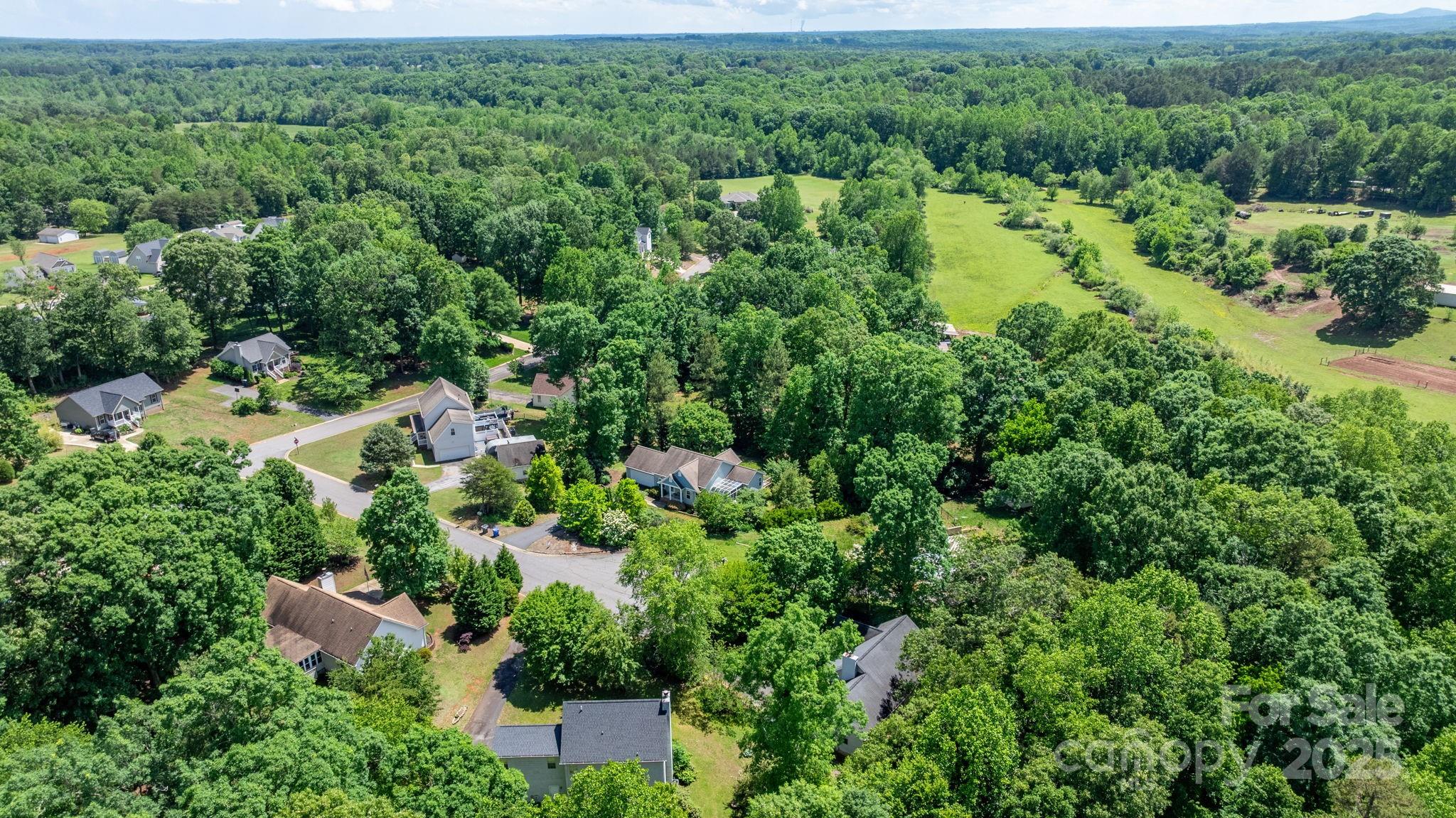 109 Gatwick Court Property Photo 45