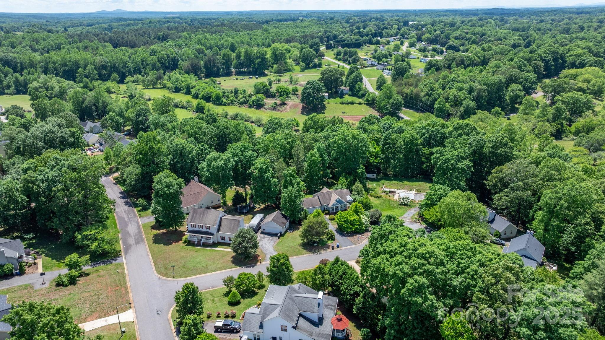 109 Gatwick Court Property Photo 46