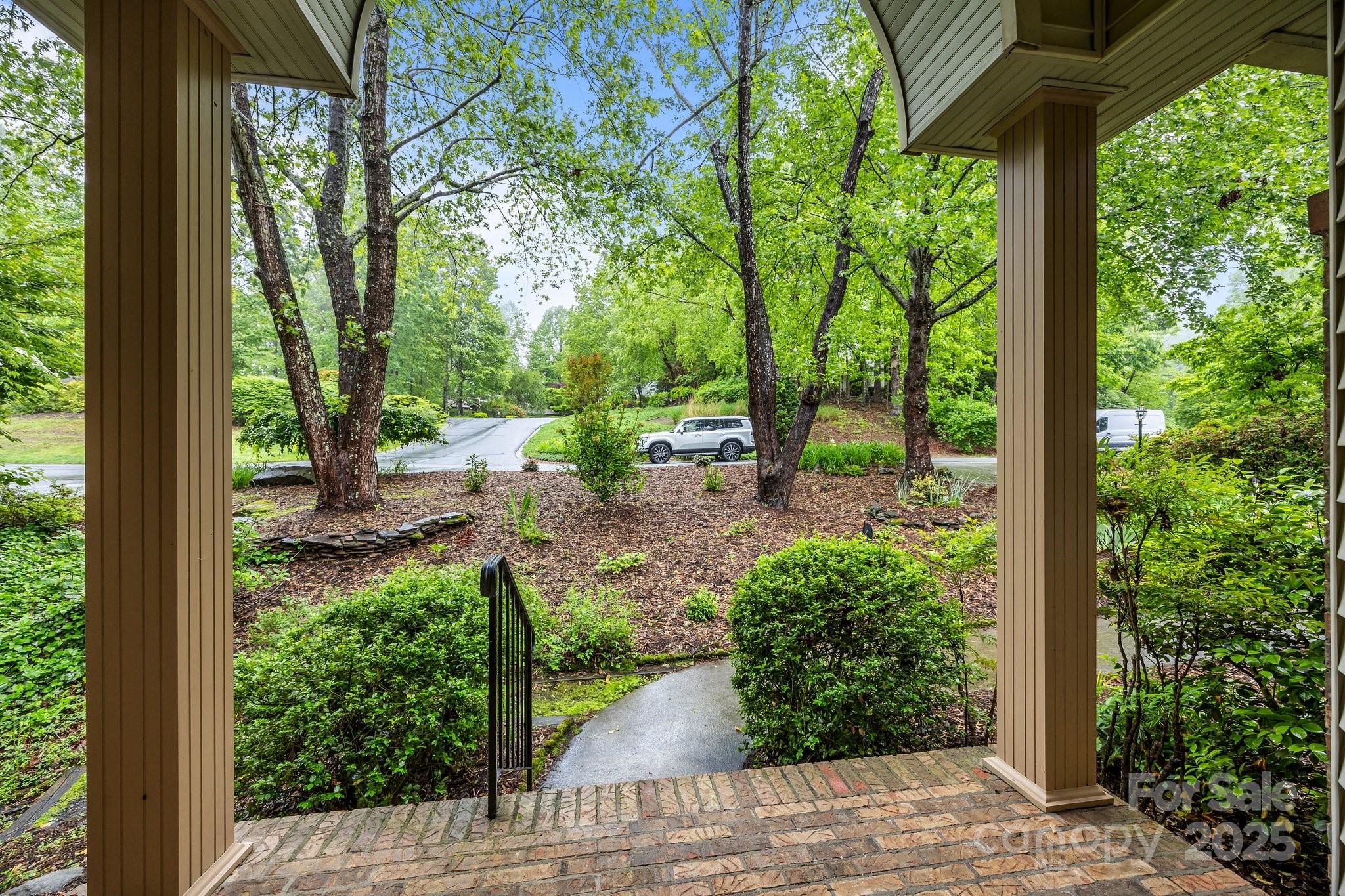 5 Governors Drive Property Photo 5