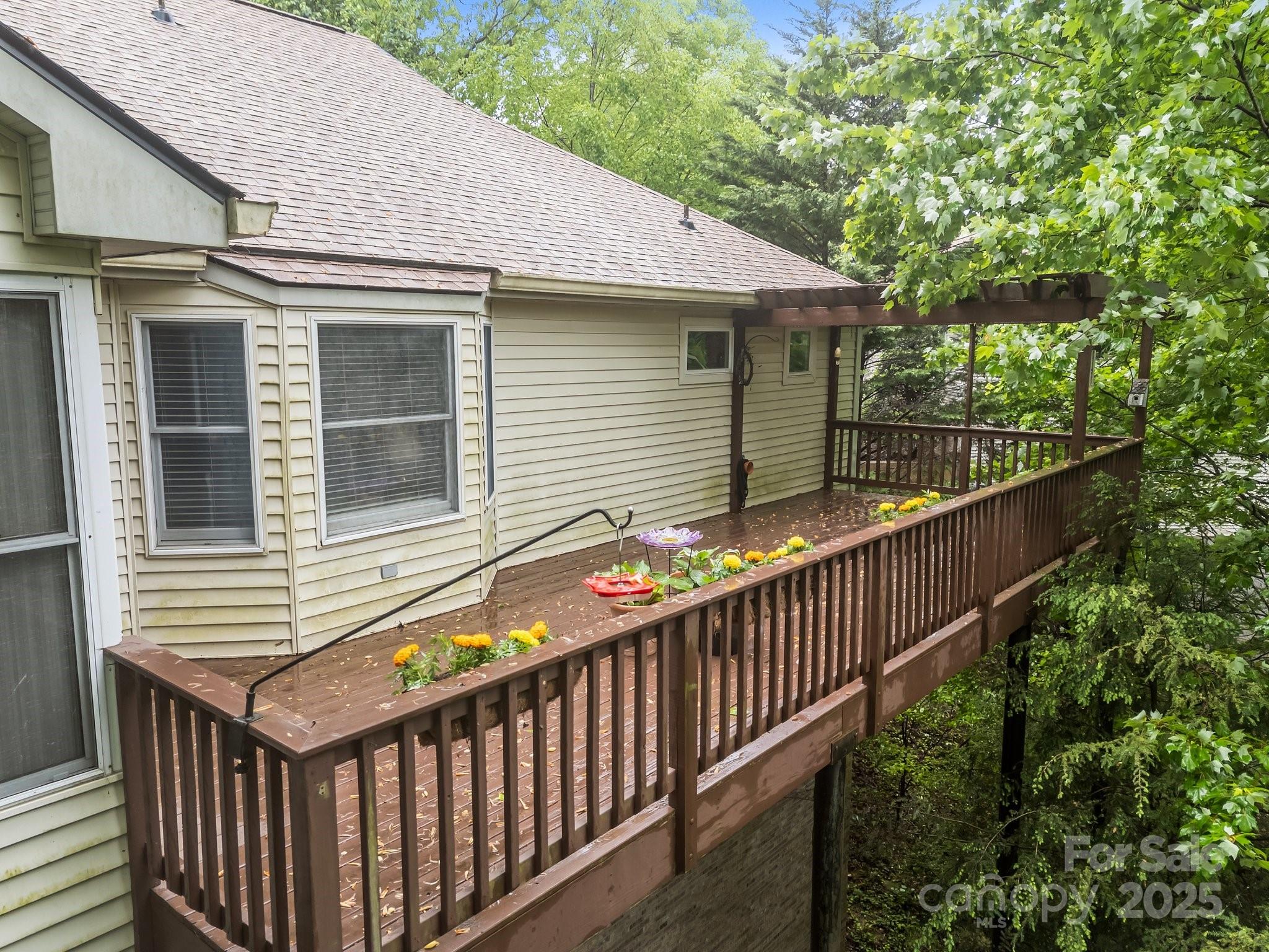 5 Governors Drive Property Photo 8