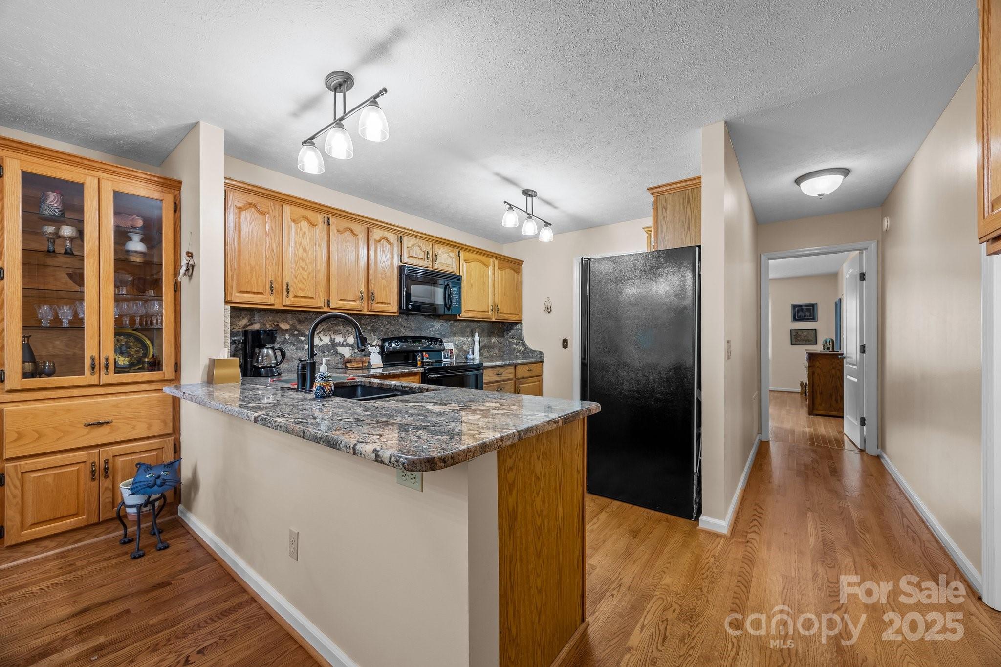 5 Governors Drive Property Photo 18