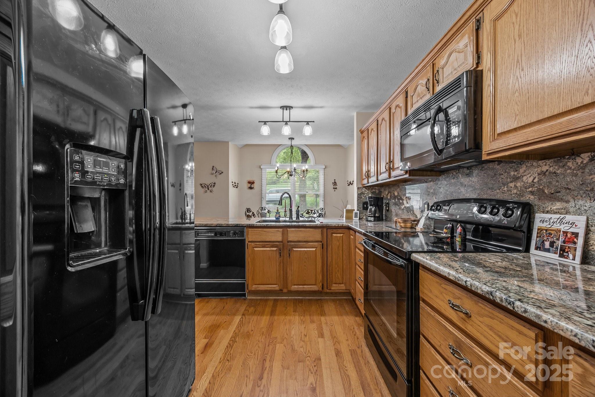 5 Governors Drive Property Photo 19