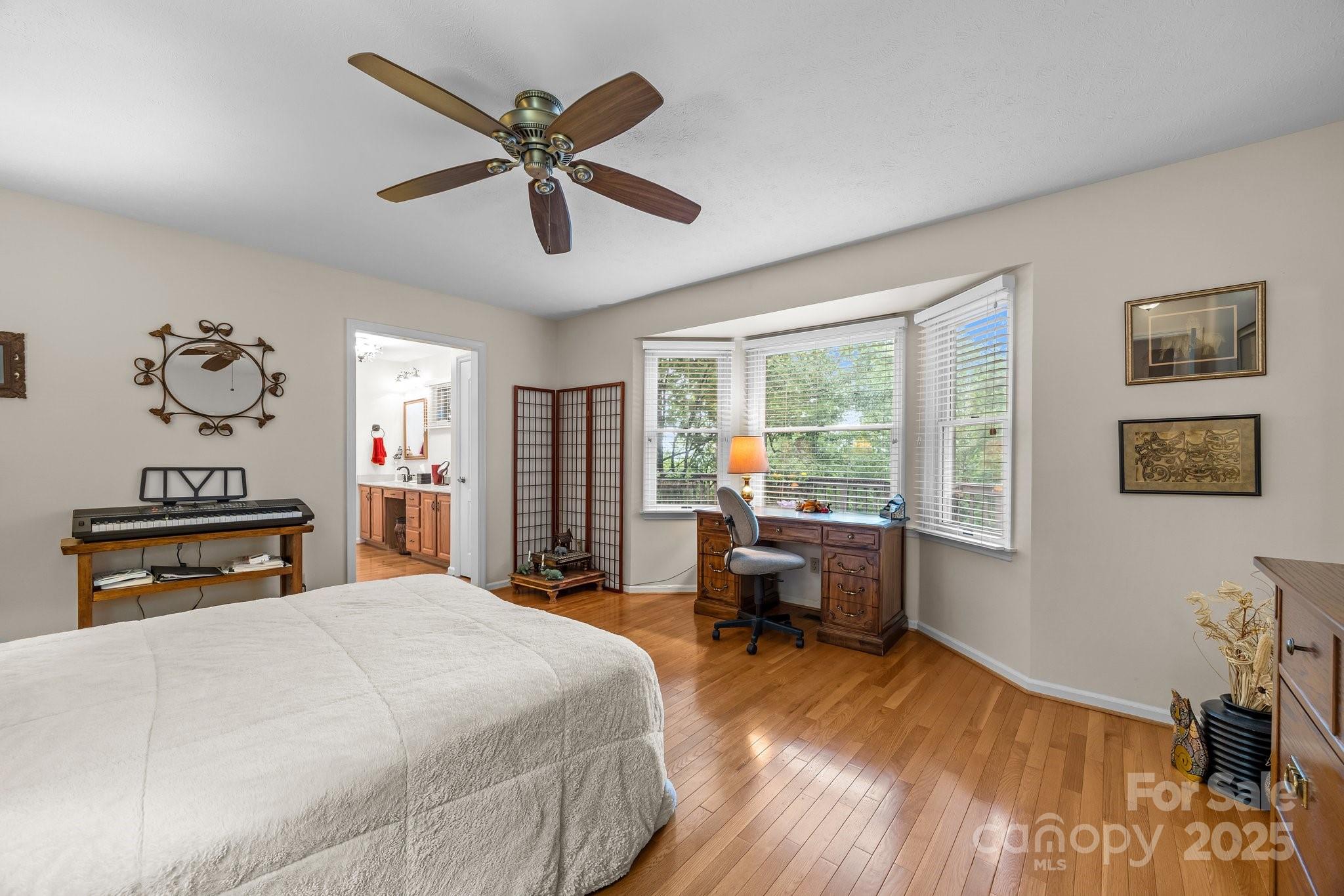 5 Governors Drive Property Photo 22