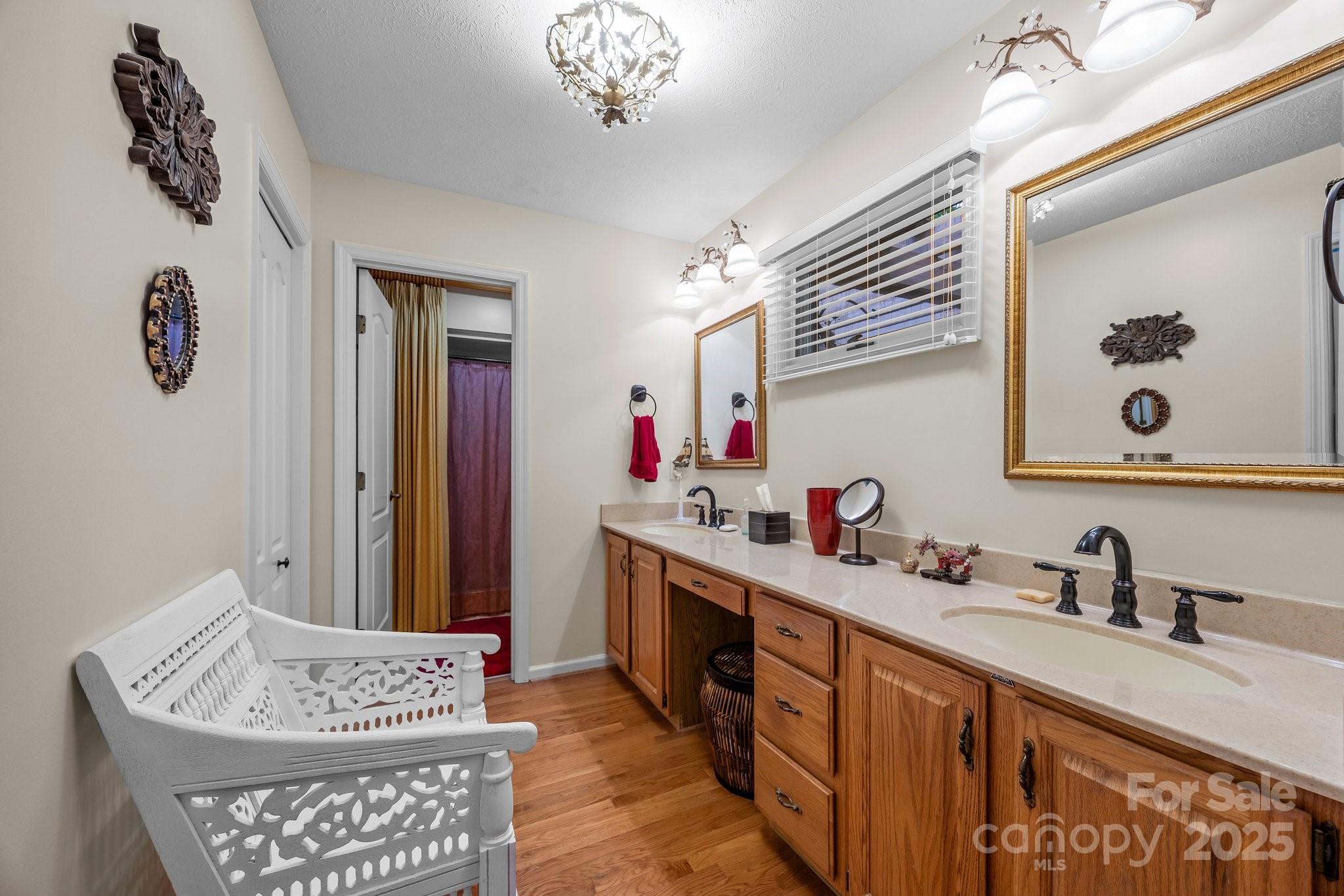 5 Governors Drive Property Photo 25