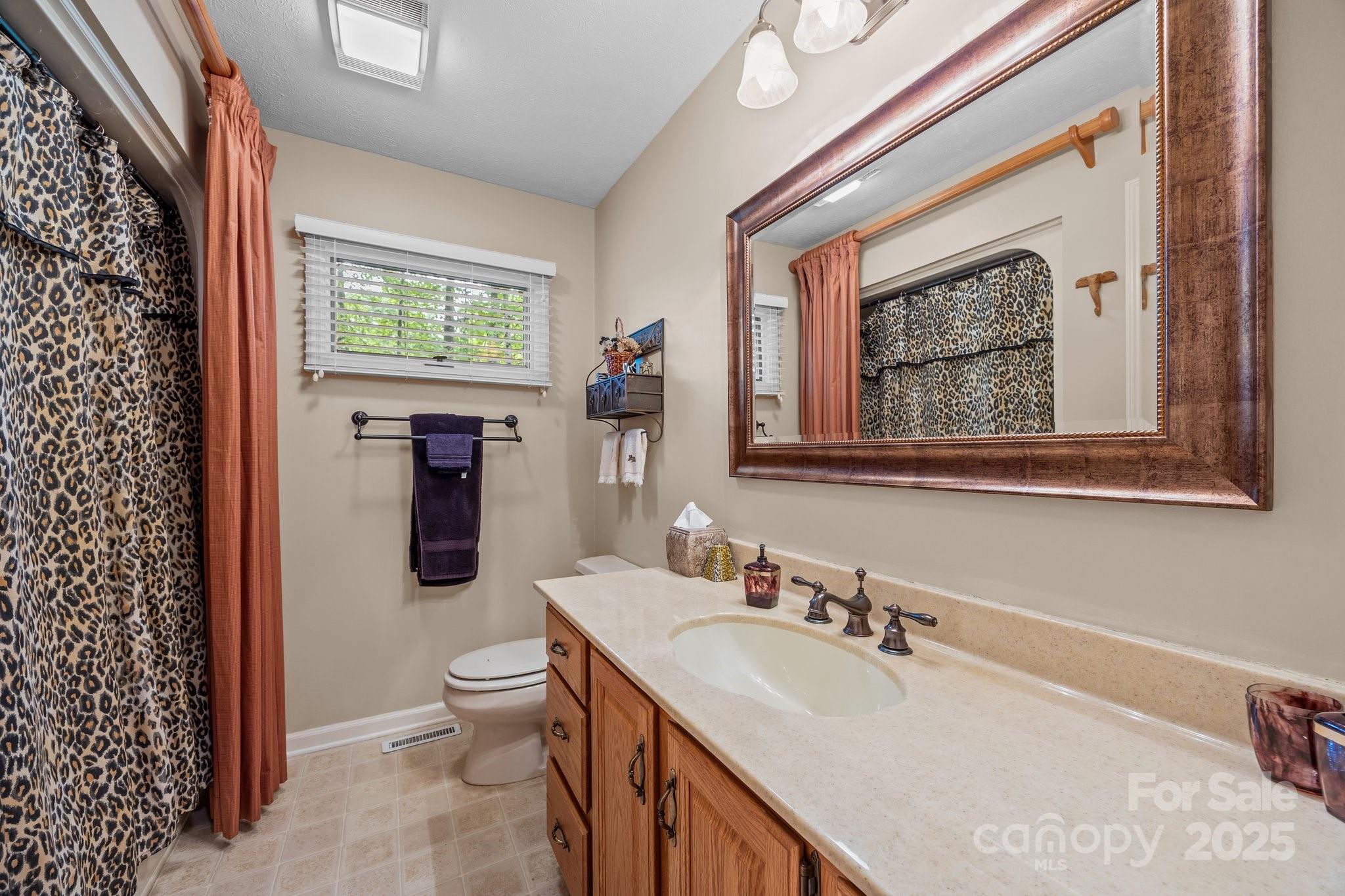 5 Governors Drive Property Photo 29