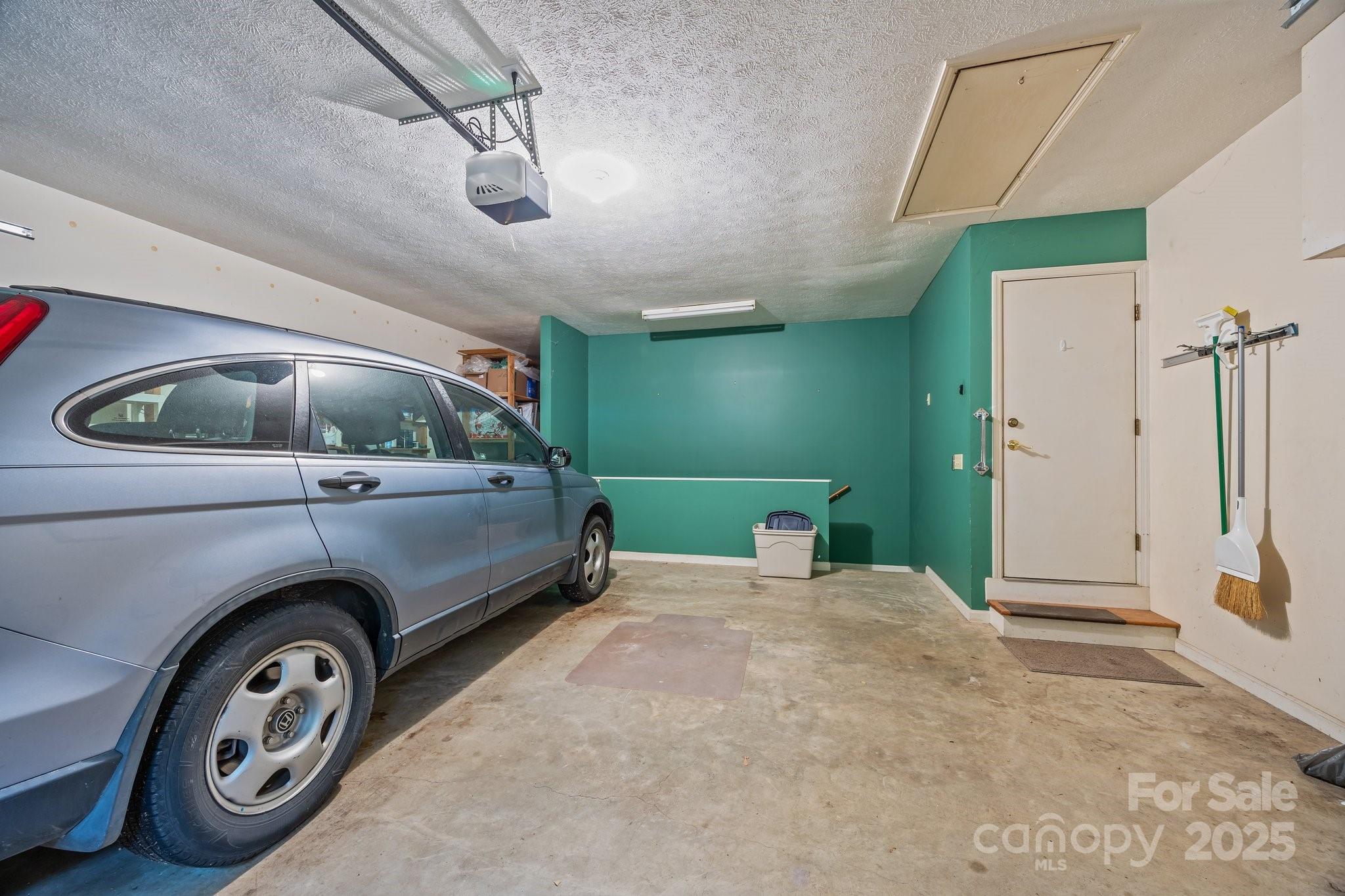 5 Governors Drive Property Photo 33