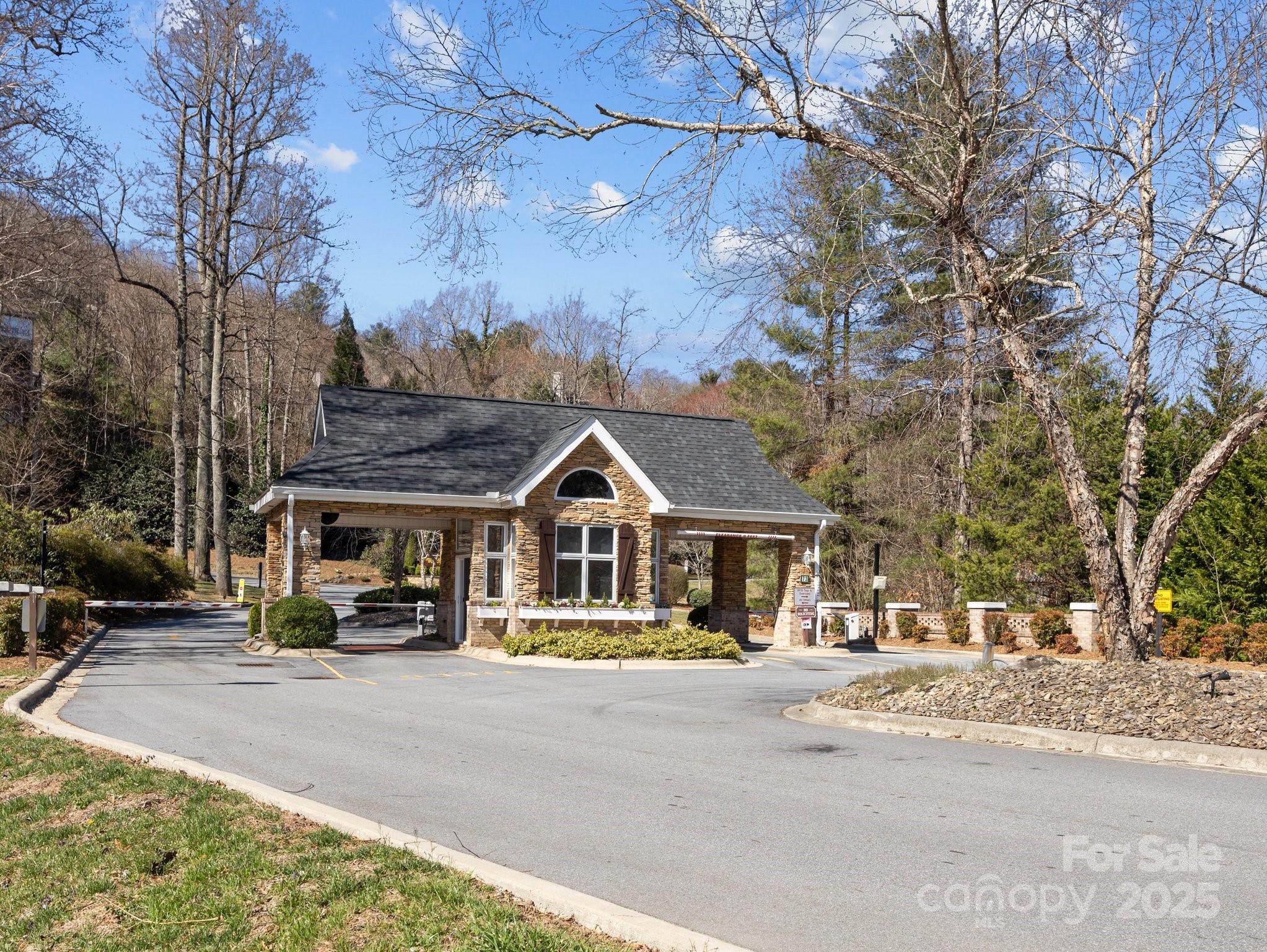 5 Governors Drive Property Photo 40