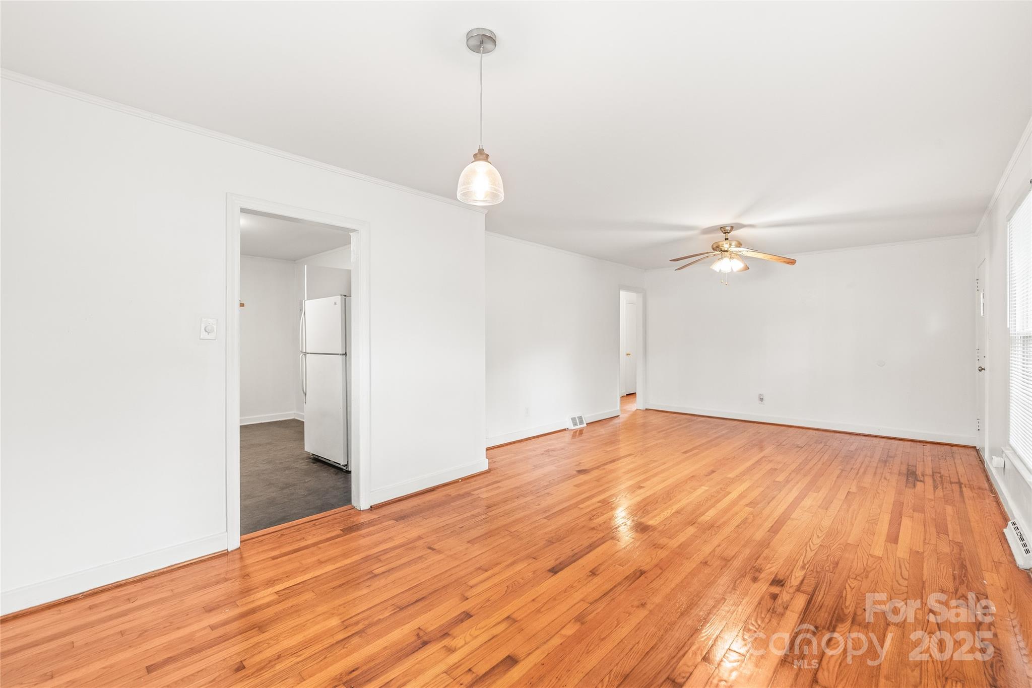 1320 Hartford Avenue Property Photo 8