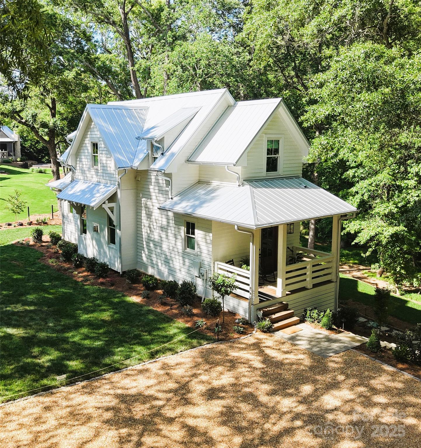 2268 New Gray Rock Road Property Photo