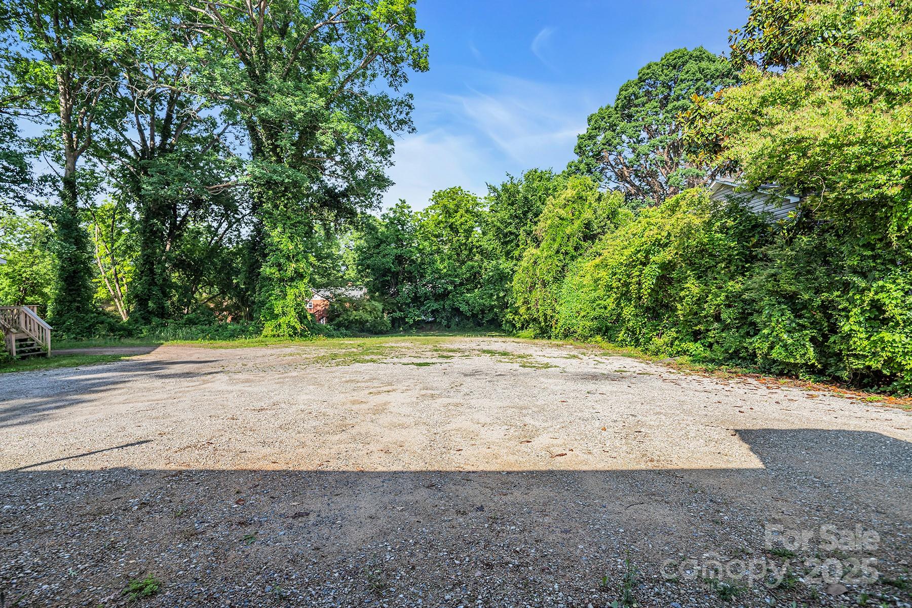 1108 S Main Street Property Photo 15