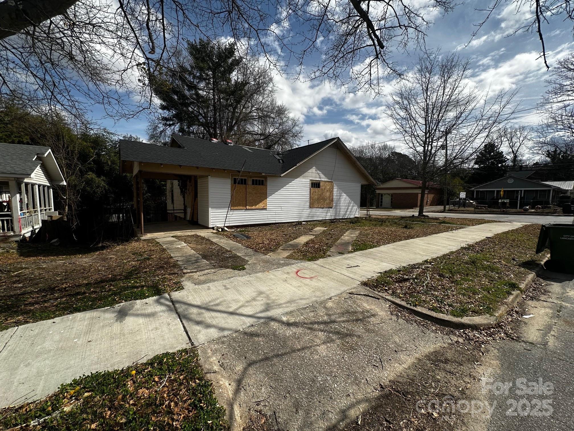 306 E Arch Street Property Photo 2