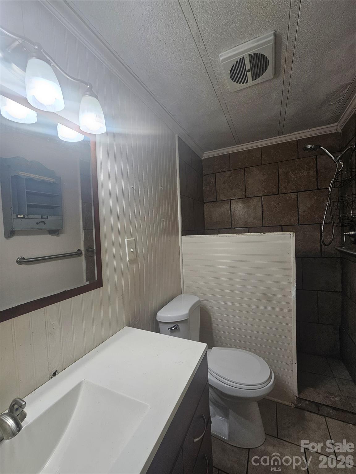 130 Susan Road Property Photo 8