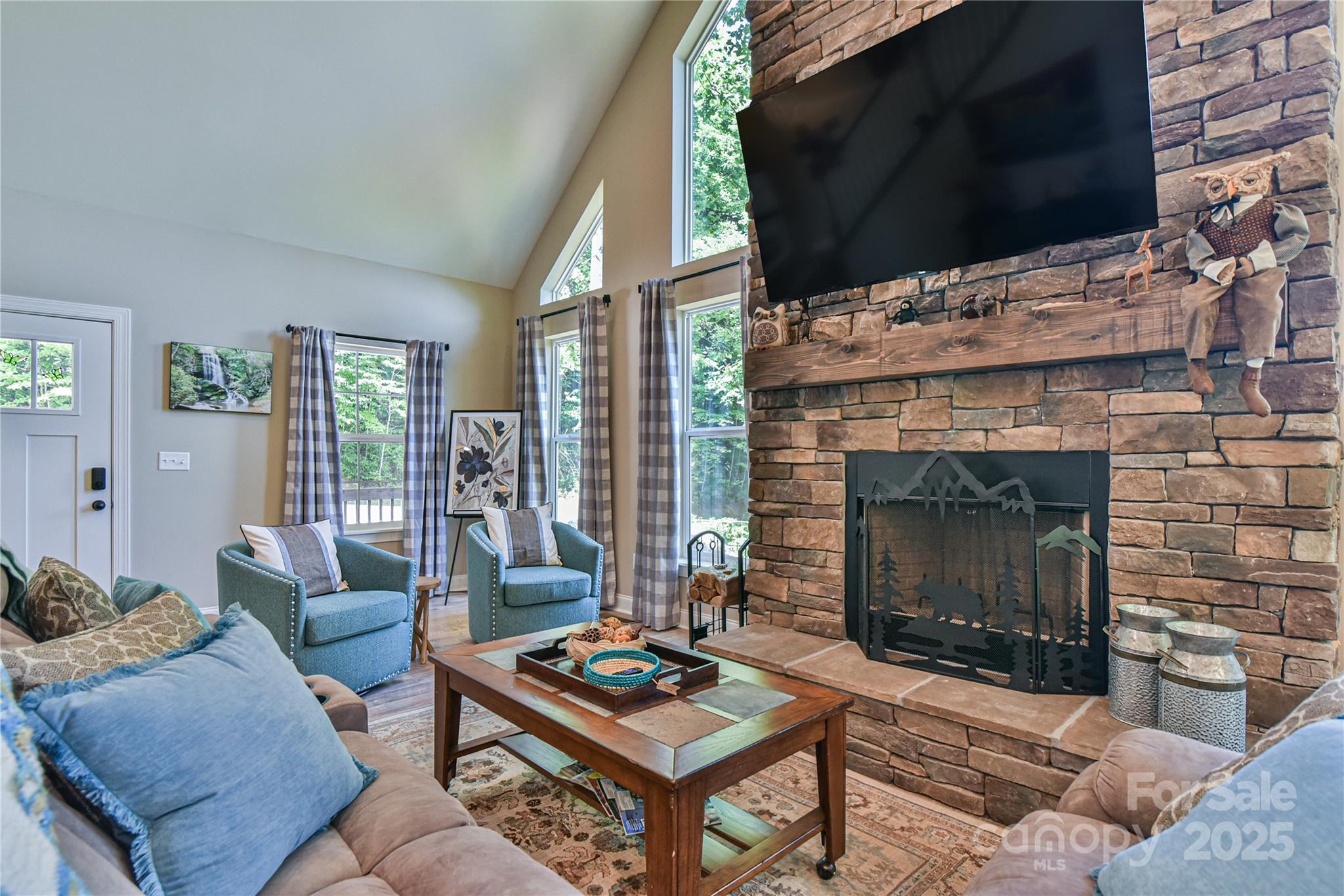 140 Atlantic Falls Trail Property Photo 9