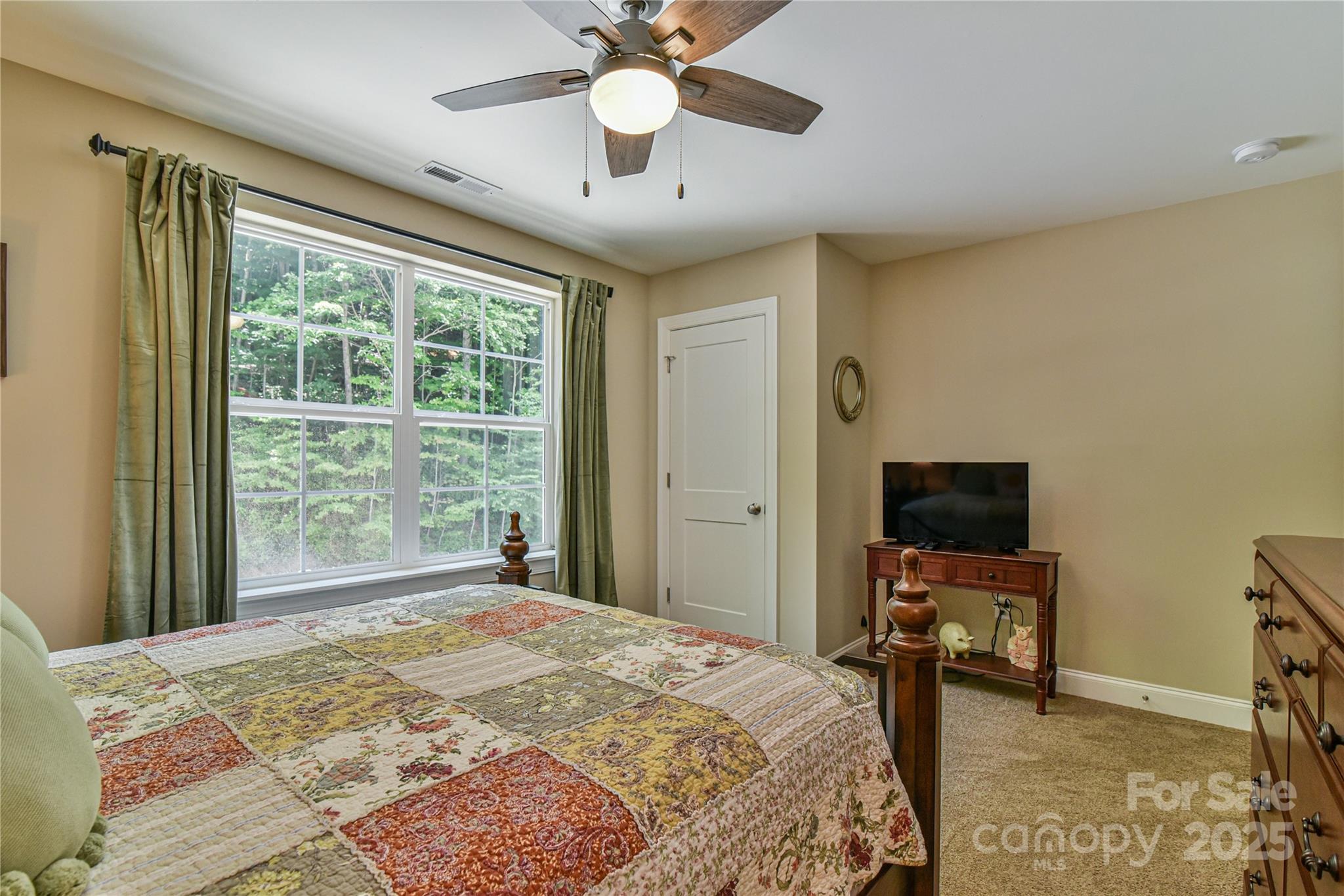 140 Atlantic Falls Trail Property Photo 24