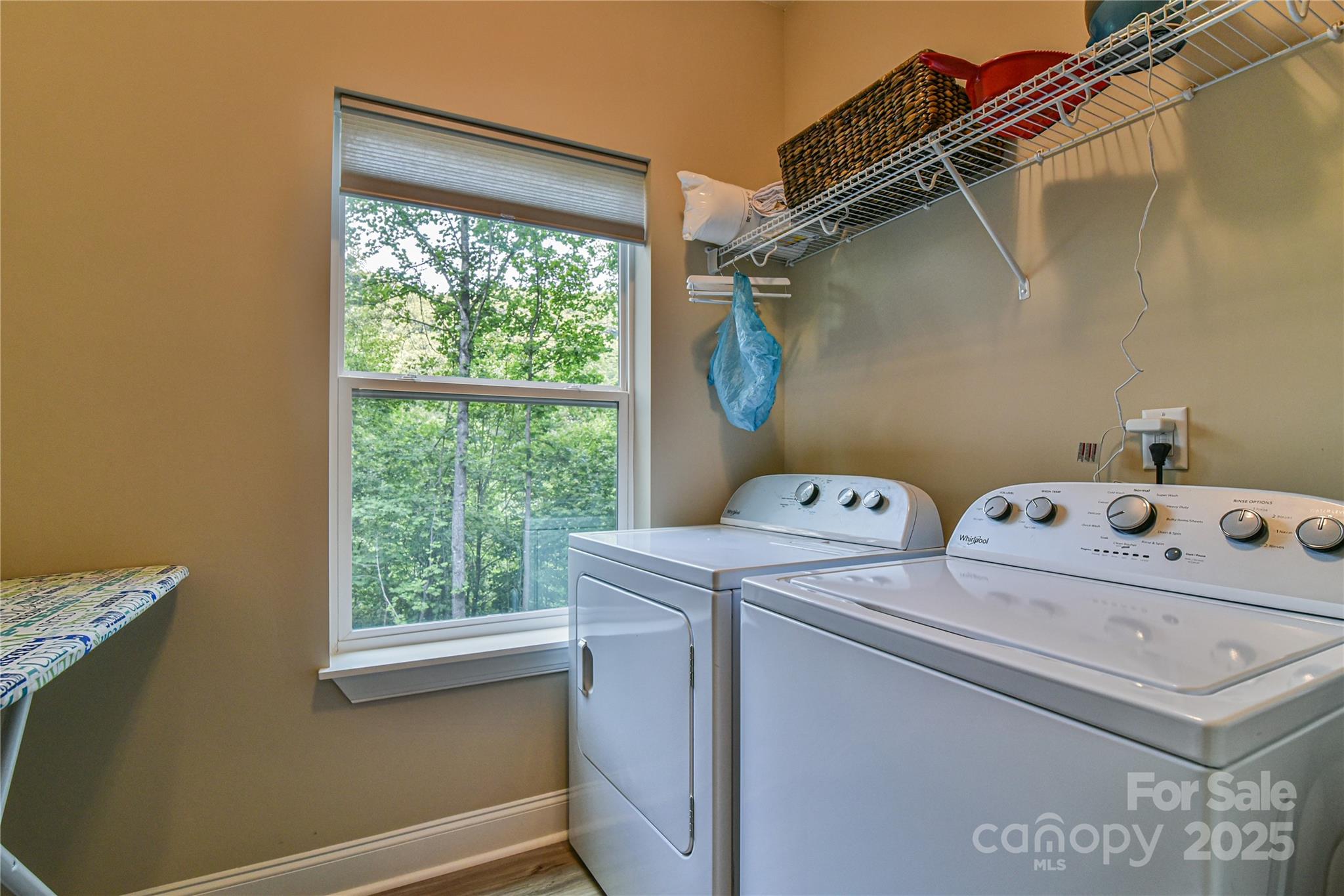 140 Atlantic Falls Trail Property Photo 34