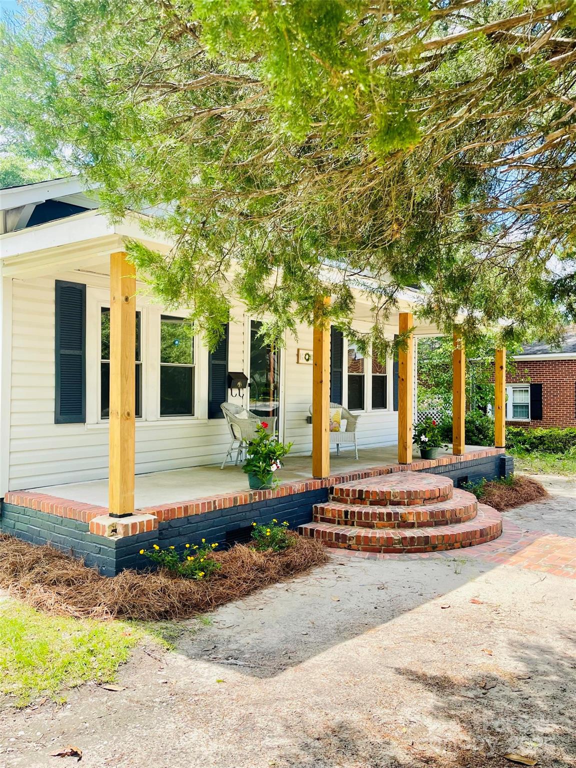 357 Huger Street Property Photo 1