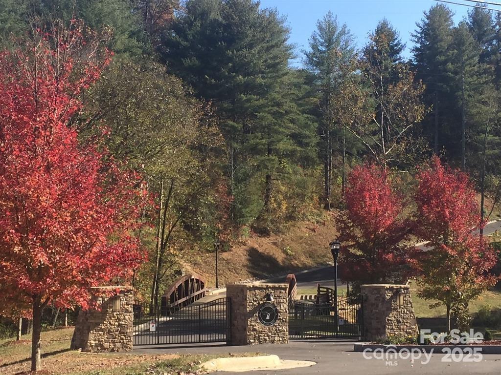 26 Erin Glen Court 40 Property Photo 2