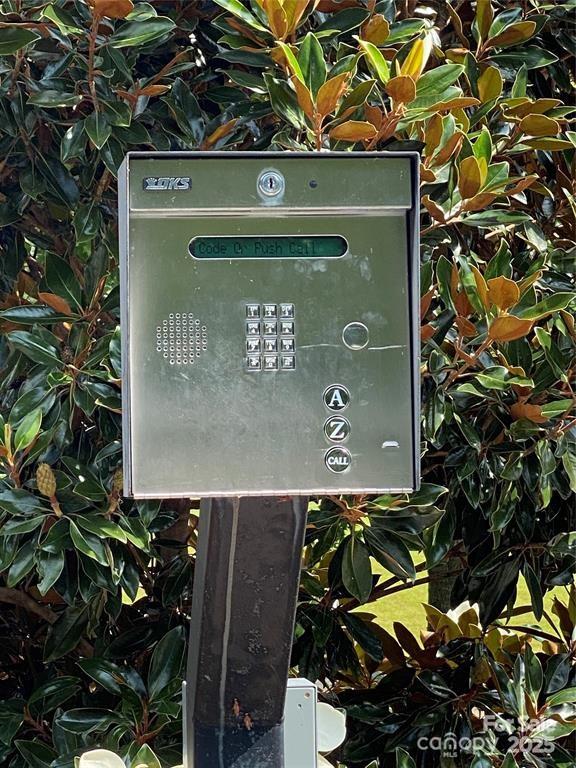 26 Erin Glen Court 40 Property Photo 5